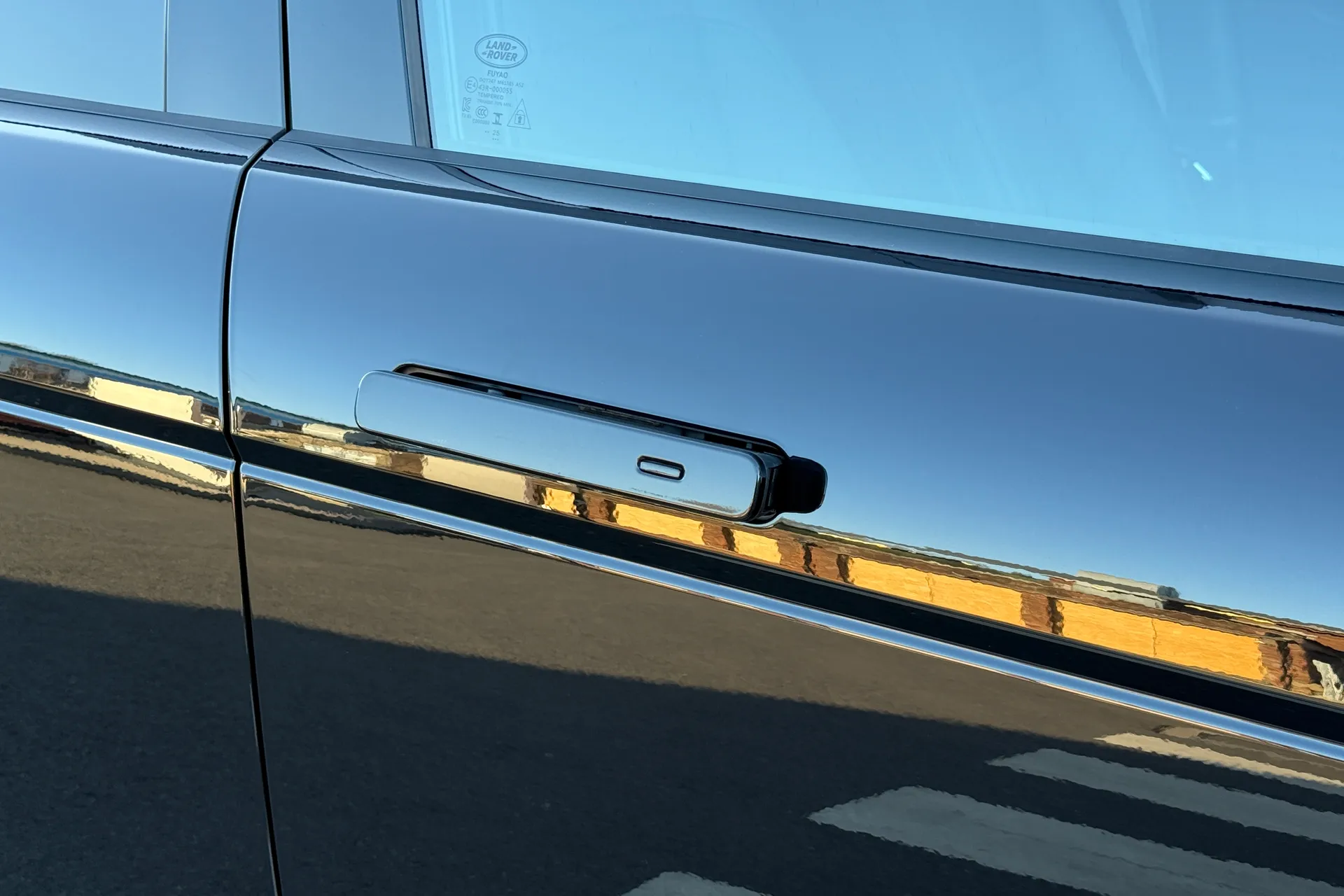 LAND ROVER RANGE ROVER EVOQUE thumbnail image number 18