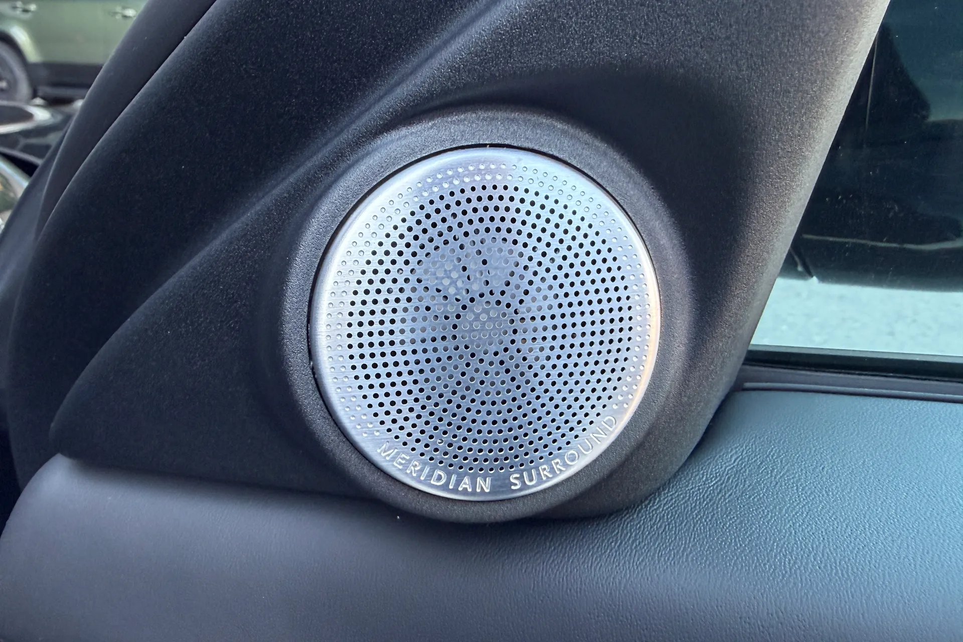 LAND ROVER RANGE ROVER EVOQUE thumbnail image number 29