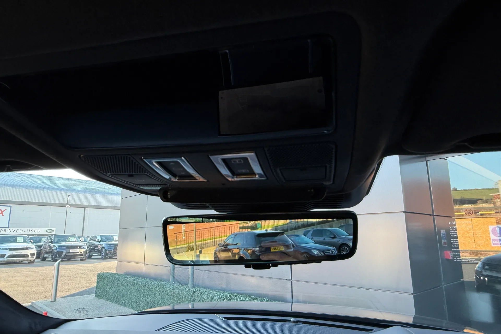 LAND ROVER RANGE ROVER EVOQUE thumbnail image number 8