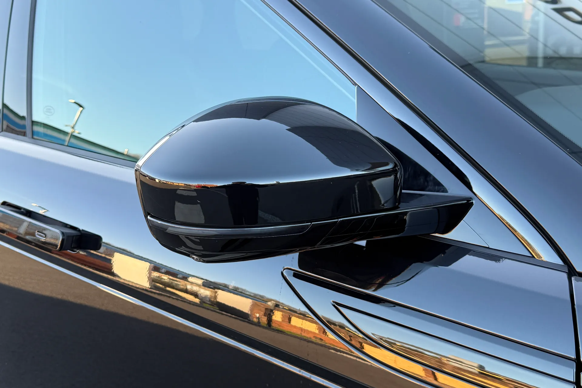 LAND ROVER RANGE ROVER EVOQUE thumbnail image number 17