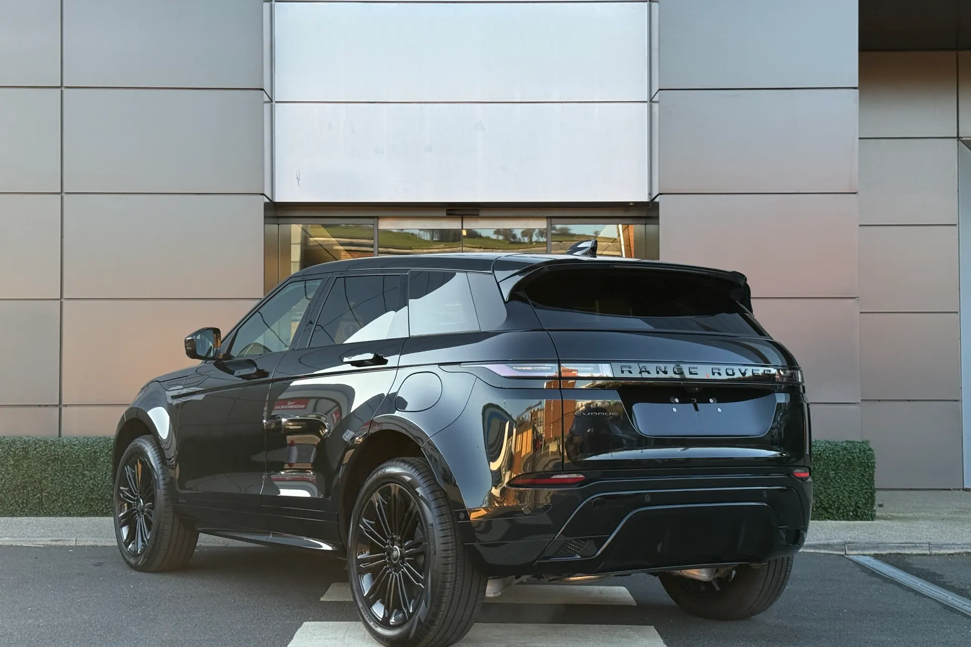 LAND ROVER RANGE ROVER EVOQUE thumbnail image number 15