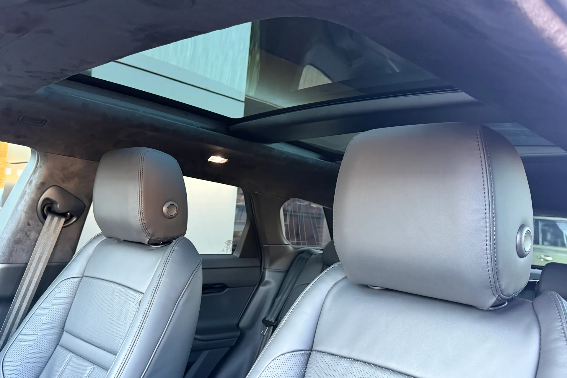 LAND ROVER RANGE ROVER EVOQUE thumbnail image number 51