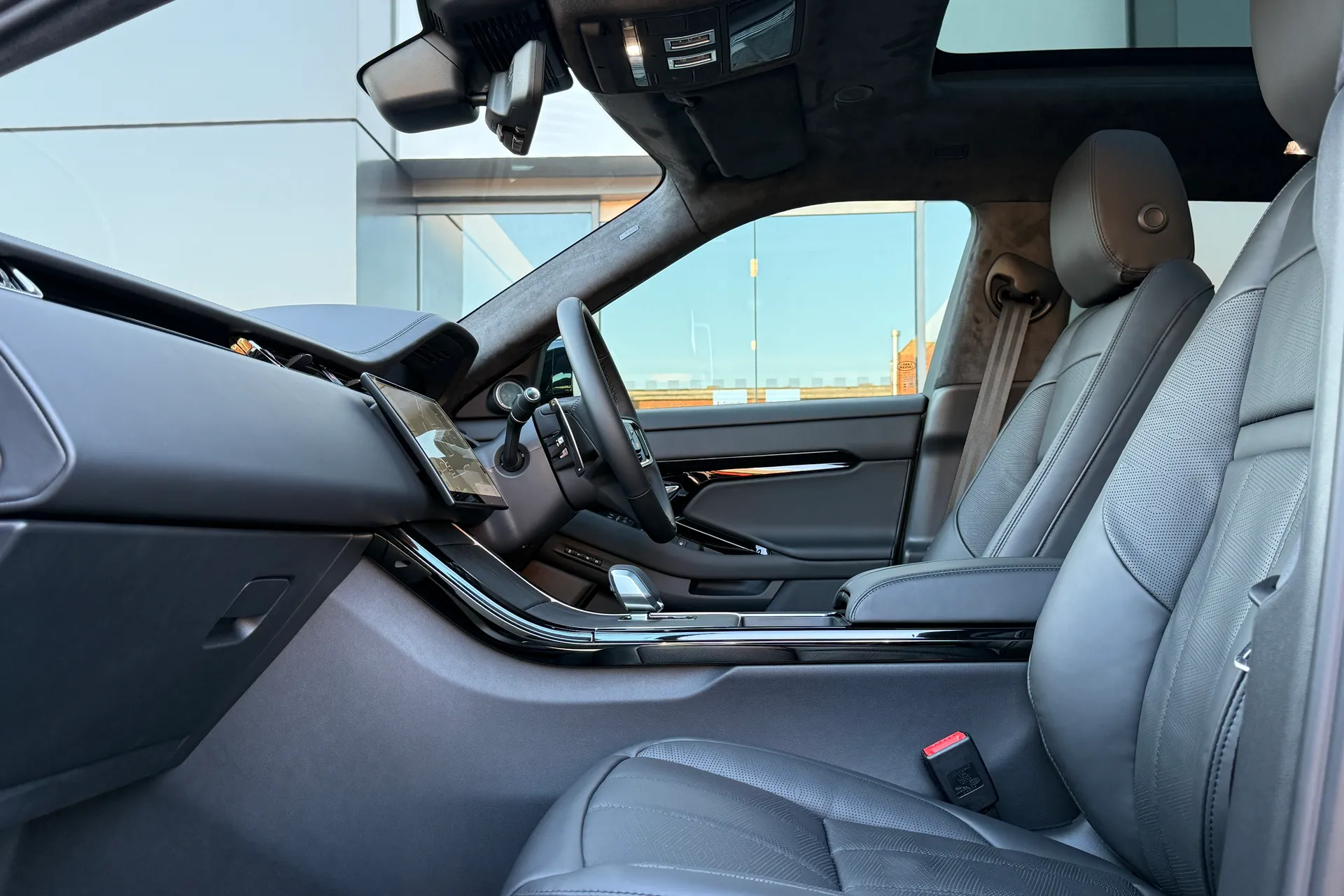 LAND ROVER RANGE ROVER EVOQUE thumbnail image number 50