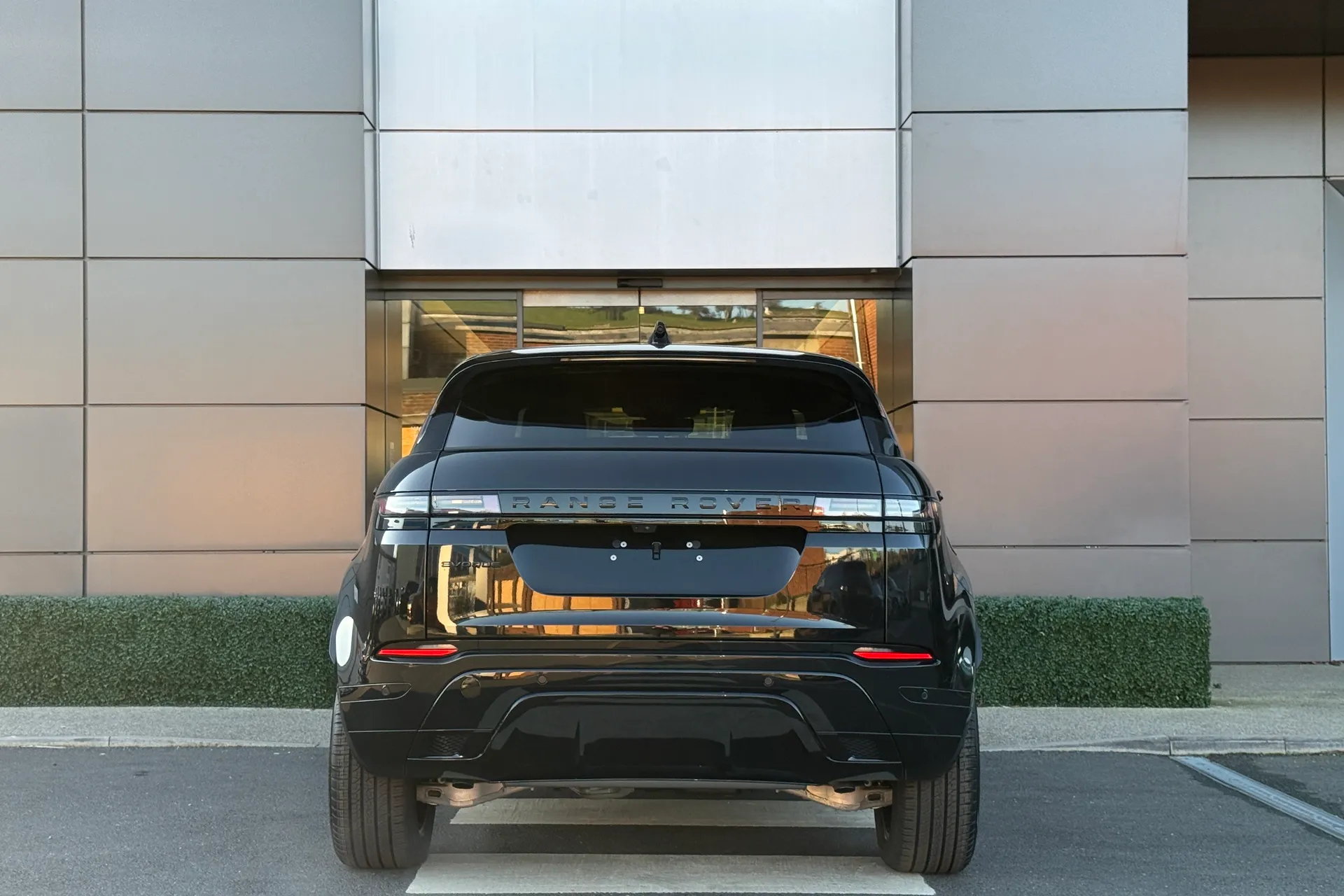 LAND ROVER RANGE ROVER EVOQUE thumbnail image number 14