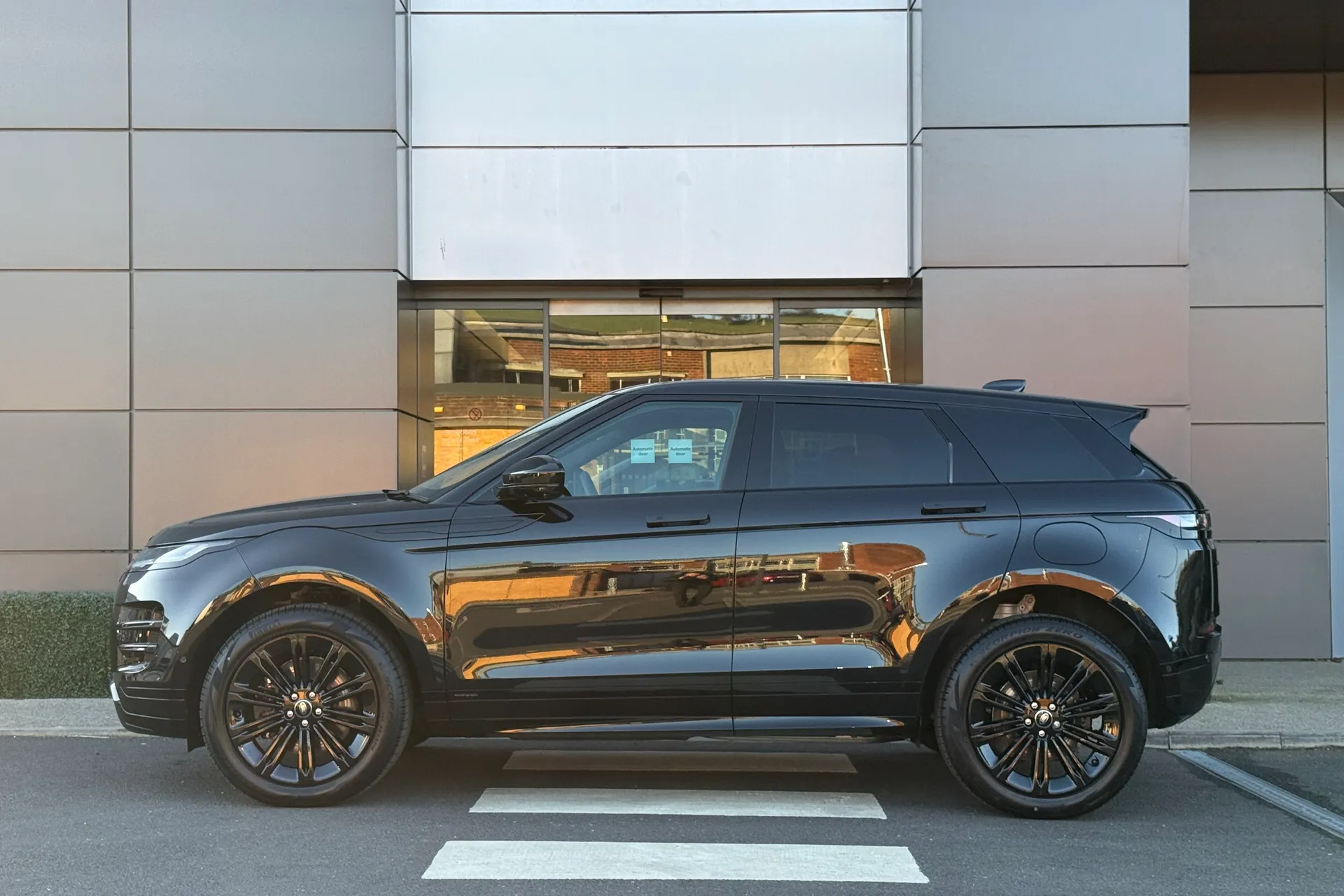 LAND ROVER RANGE ROVER EVOQUE thumbnail image number 6