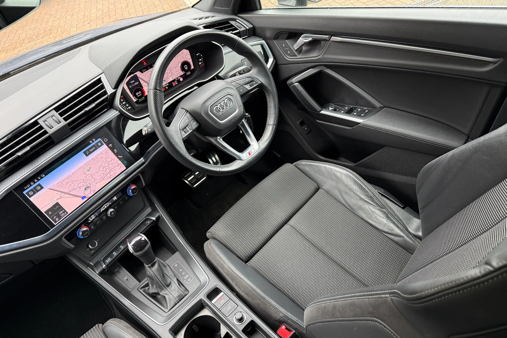 Audi Q3 thumbnail image number 54