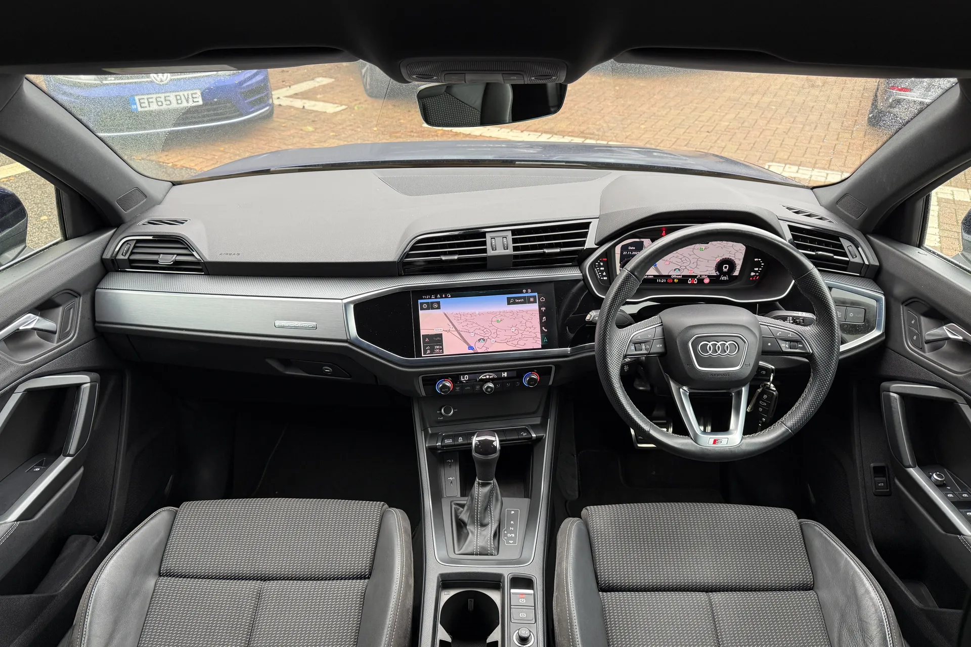 Audi Q3 thumbnail image number 3