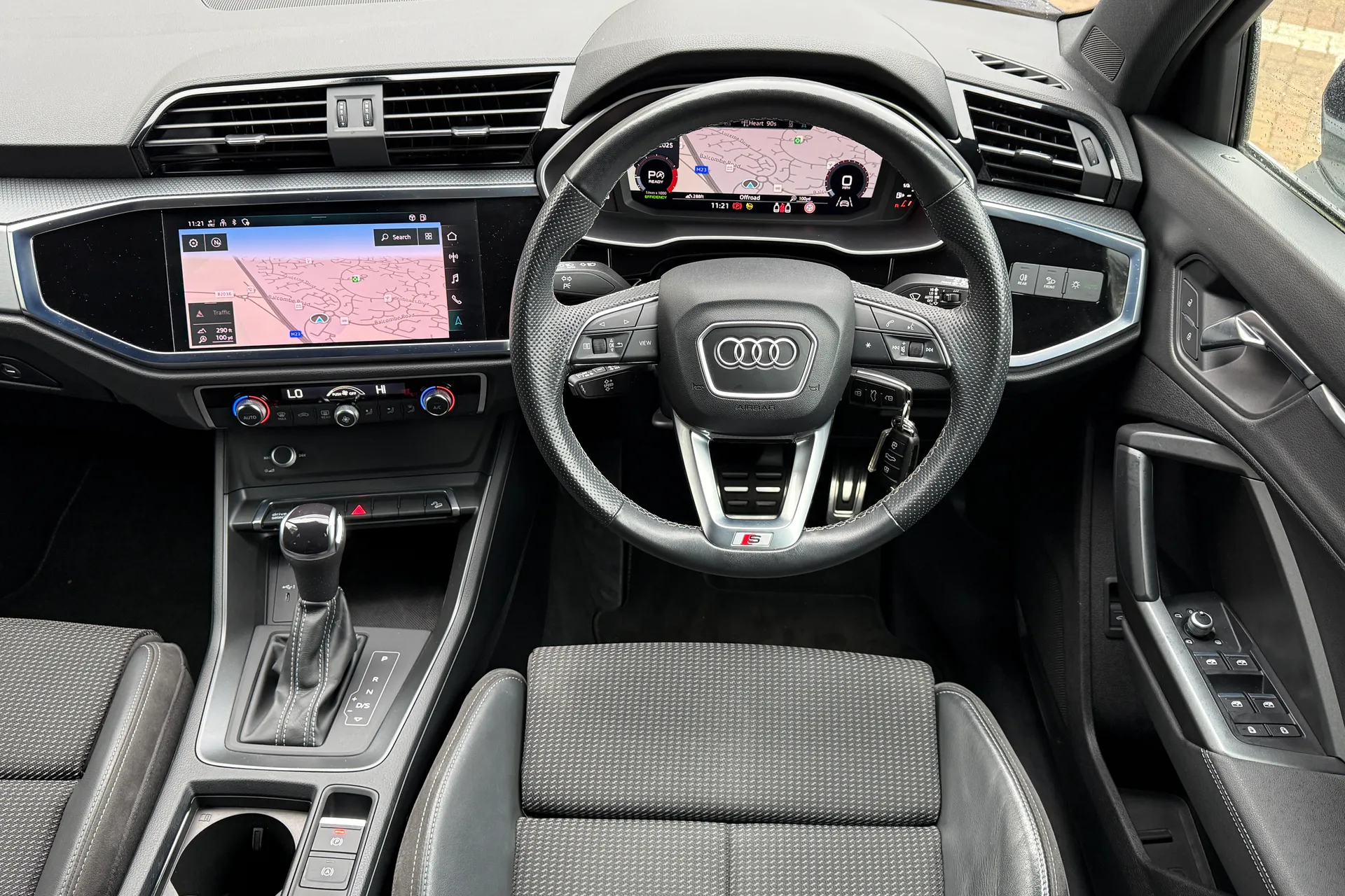 Audi Q3 thumbnail image number 53