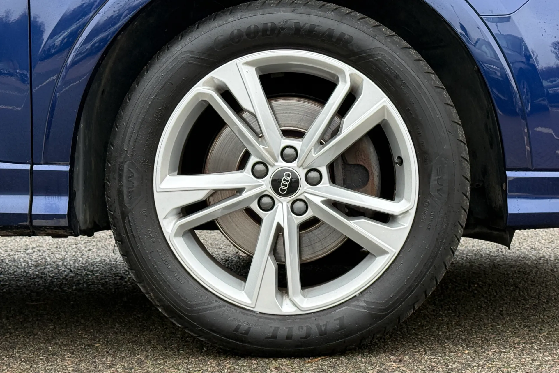 Audi Q3 thumbnail image number 37