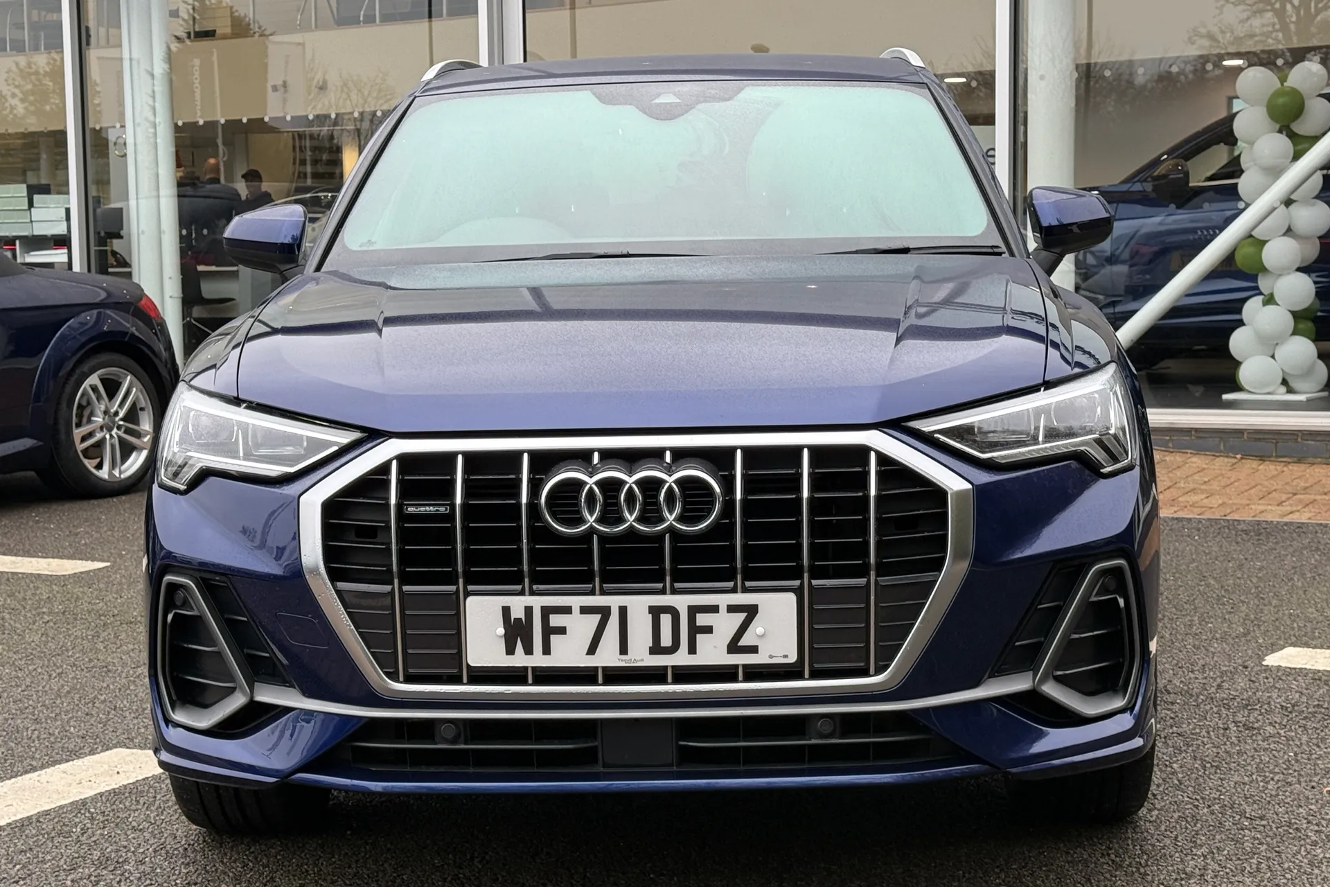 Audi Q3 thumbnail image number 18