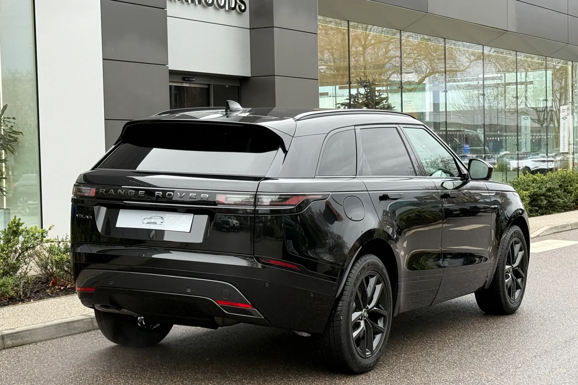 LAND ROVER RANGE ROVER VELAR thumbnail image number 12