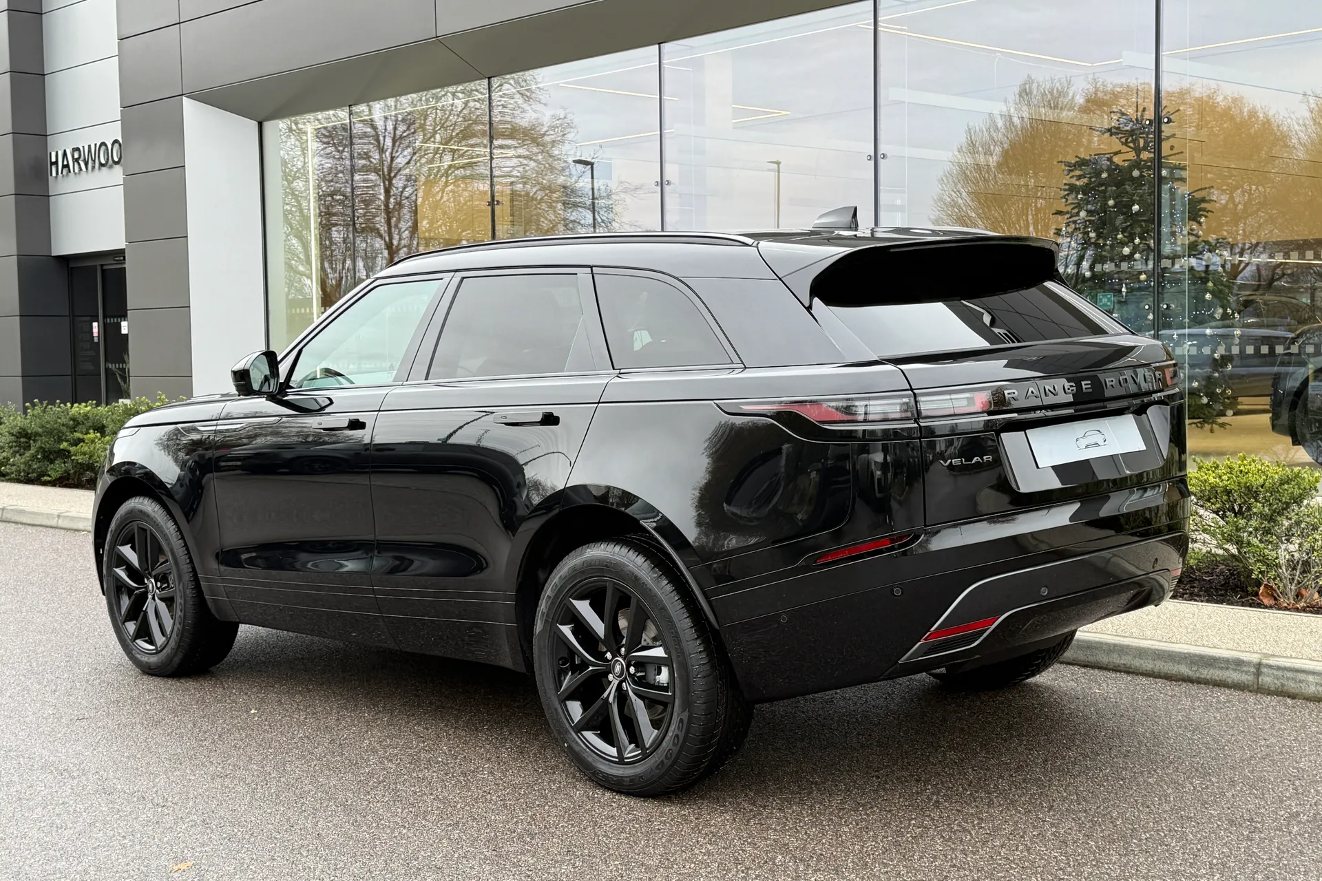 LAND ROVER RANGE ROVER VELAR thumbnail image number 17