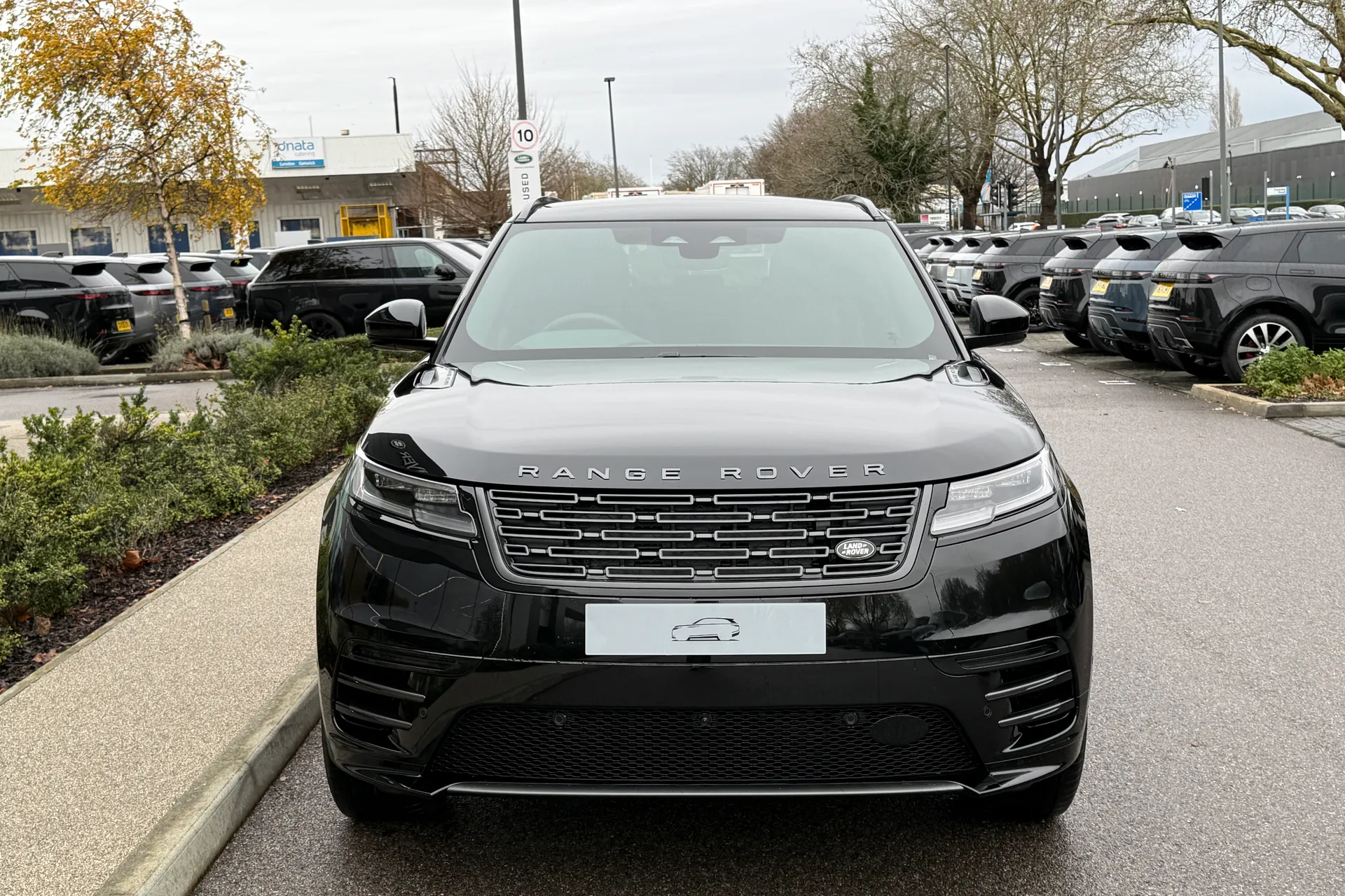 LAND ROVER RANGE ROVER VELAR thumbnail image number 16