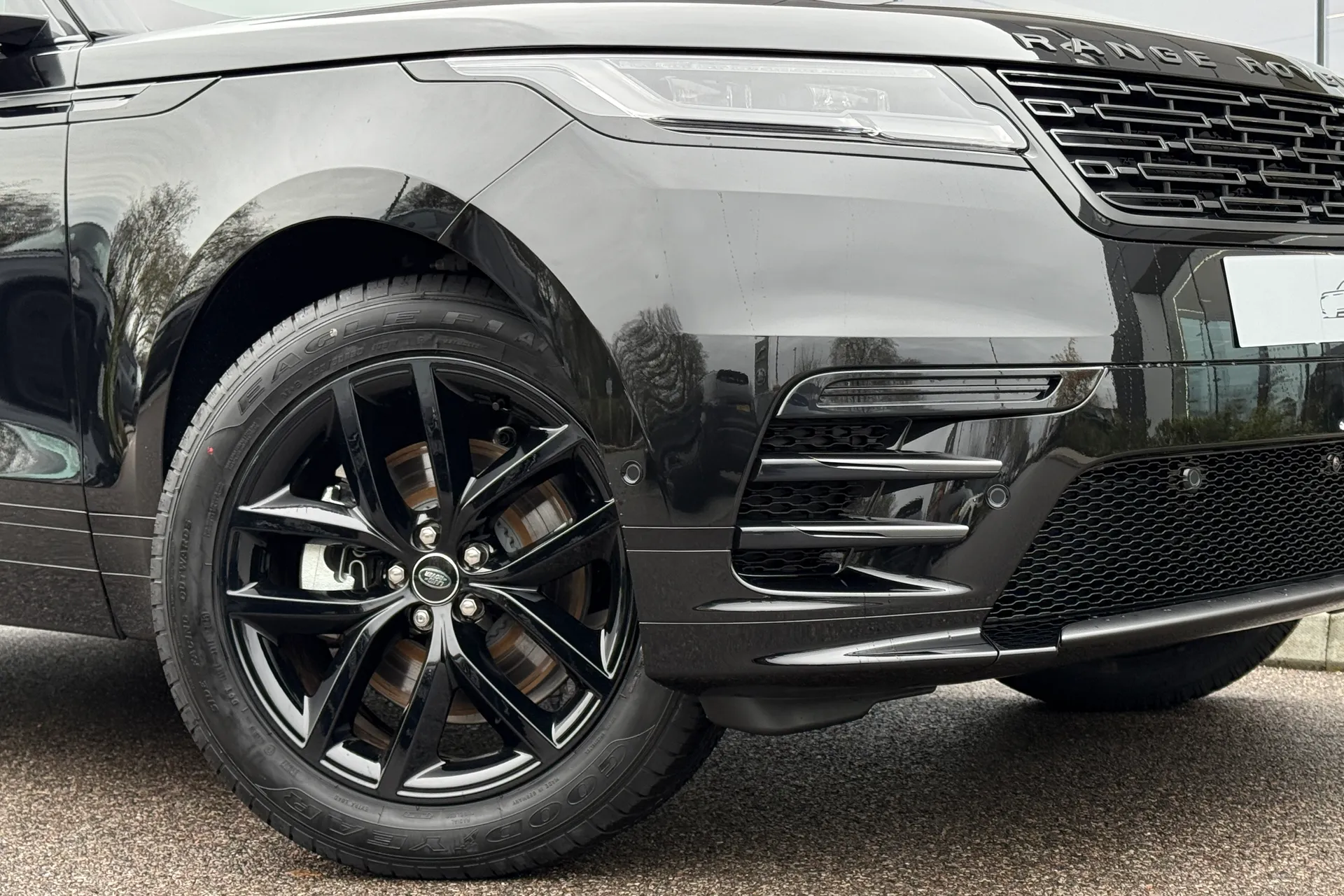LAND ROVER RANGE ROVER VELAR thumbnail image number 10
