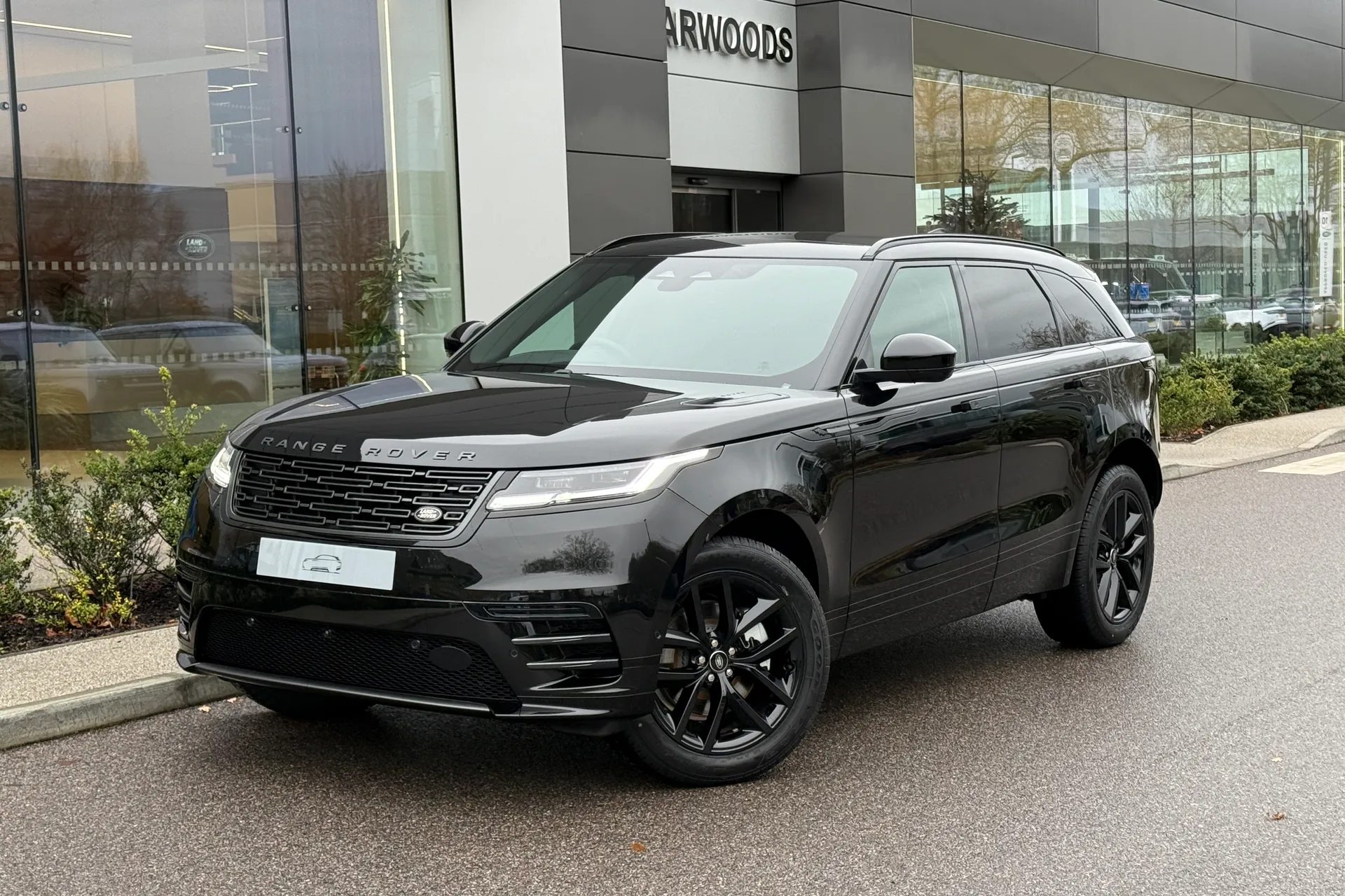LAND ROVER RANGE ROVER VELAR thumbnail image number 18