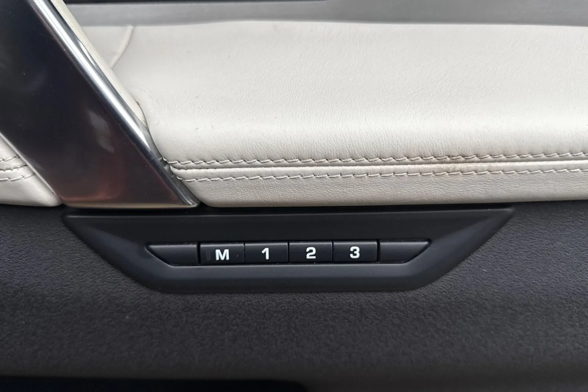 LAND ROVER DISCOVERY SPORT thumbnail image number 55