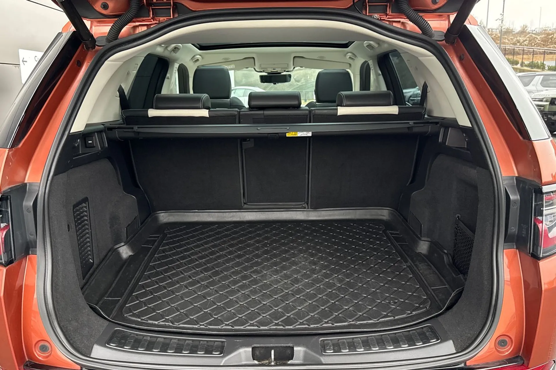 LAND ROVER DISCOVERY SPORT thumbnail image number 32