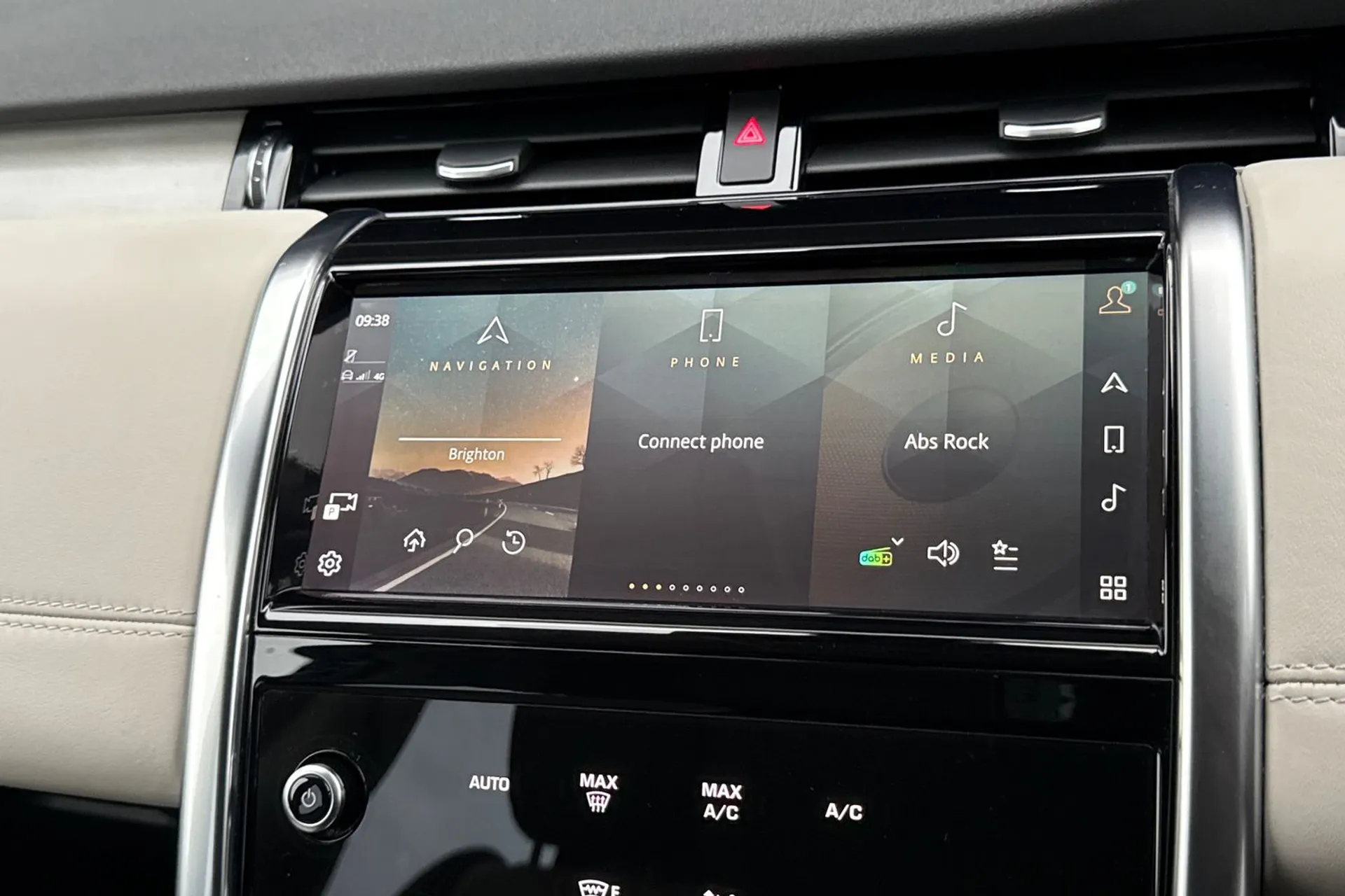 LAND ROVER DISCOVERY SPORT thumbnail image number 57