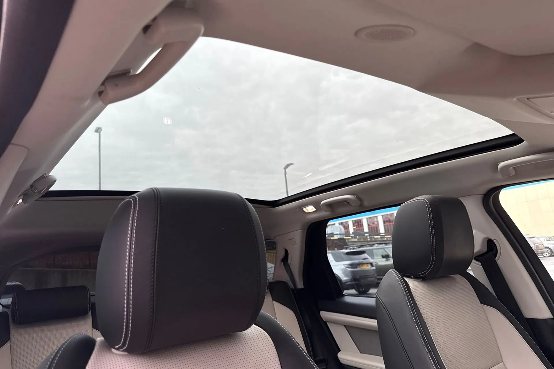 LAND ROVER DISCOVERY SPORT thumbnail image number 11