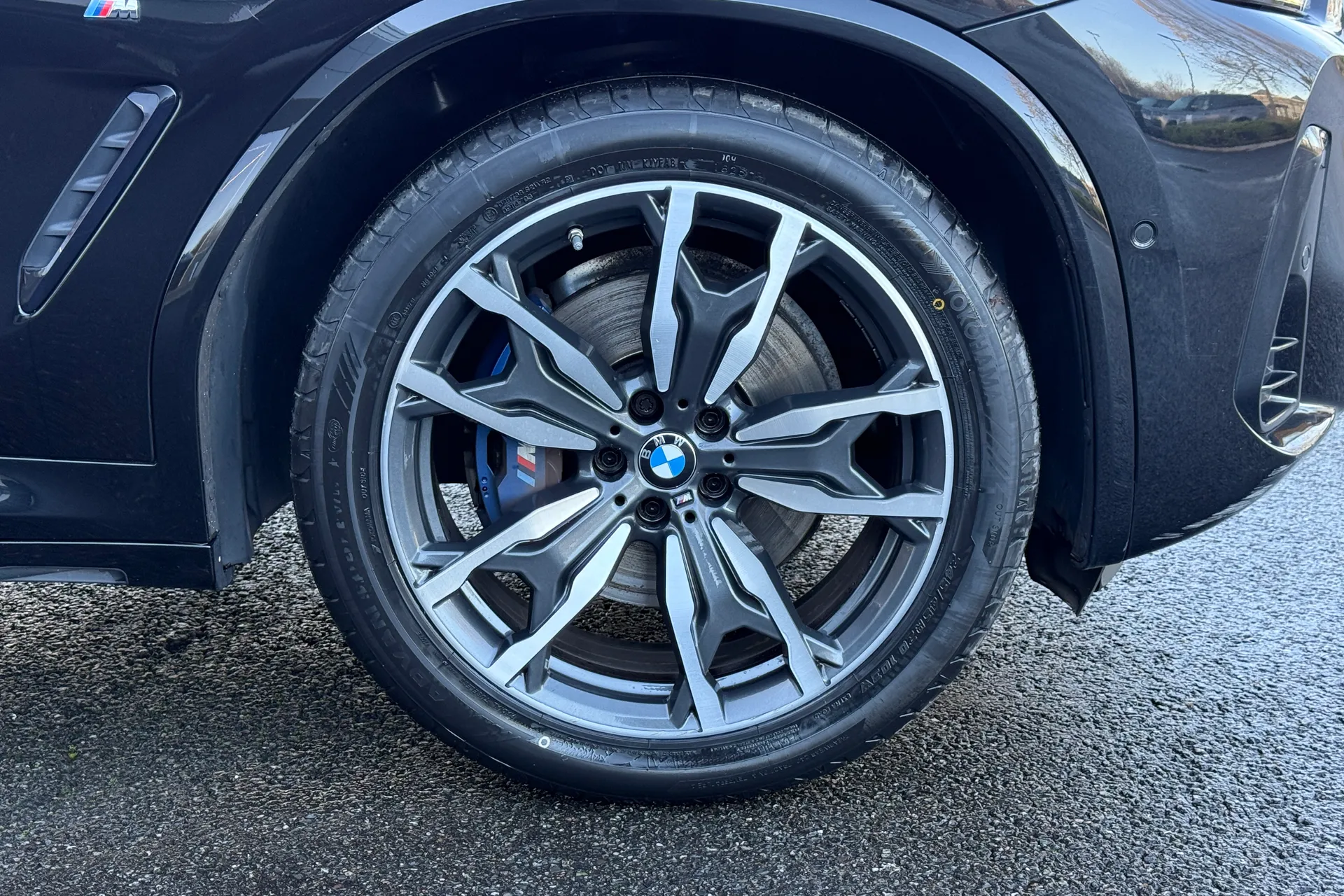 BMW X4 thumbnail image number 4