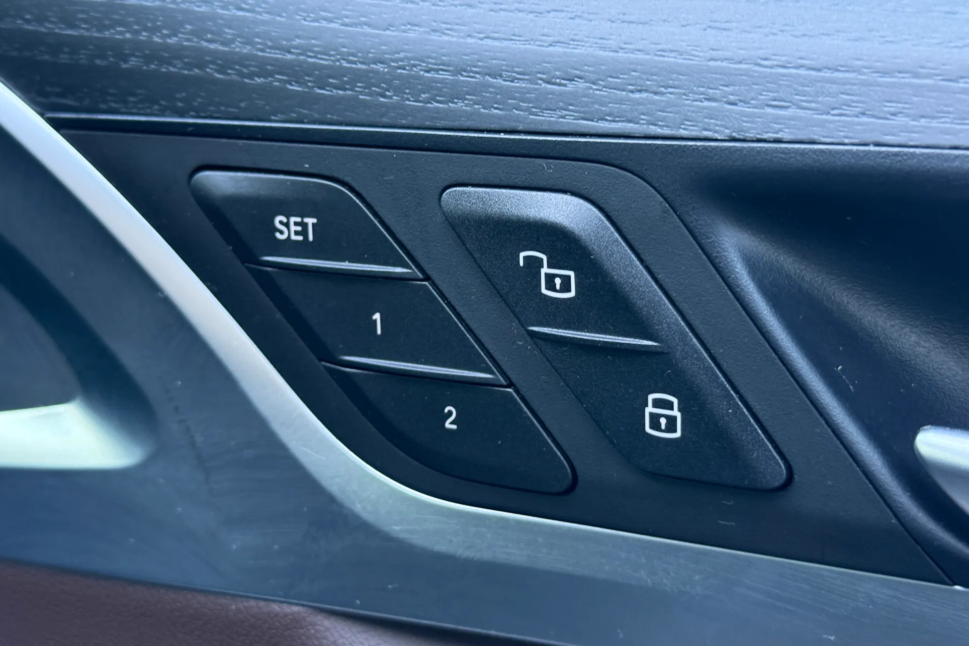 BMW X4 thumbnail image number 49