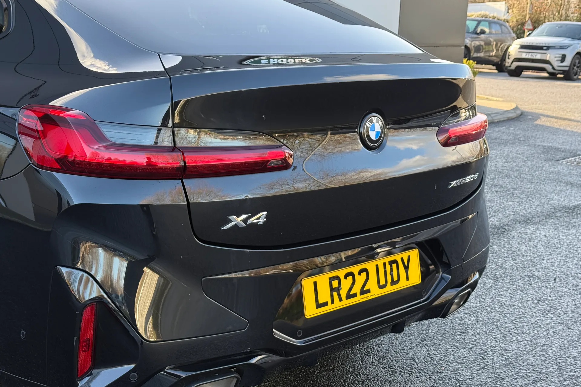 BMW X4 thumbnail image number 42