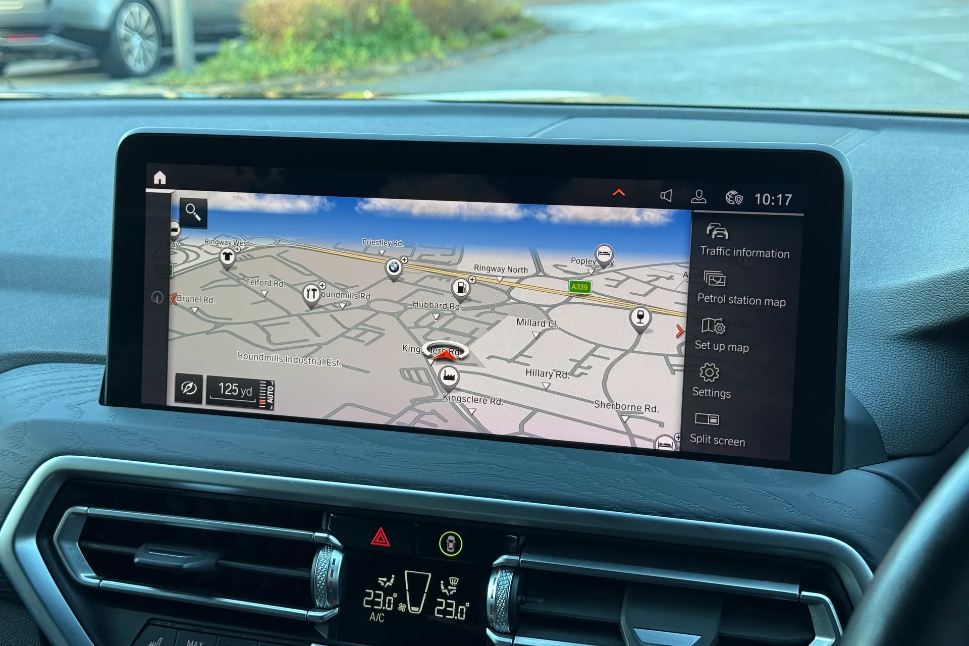 BMW X4 thumbnail image number 28