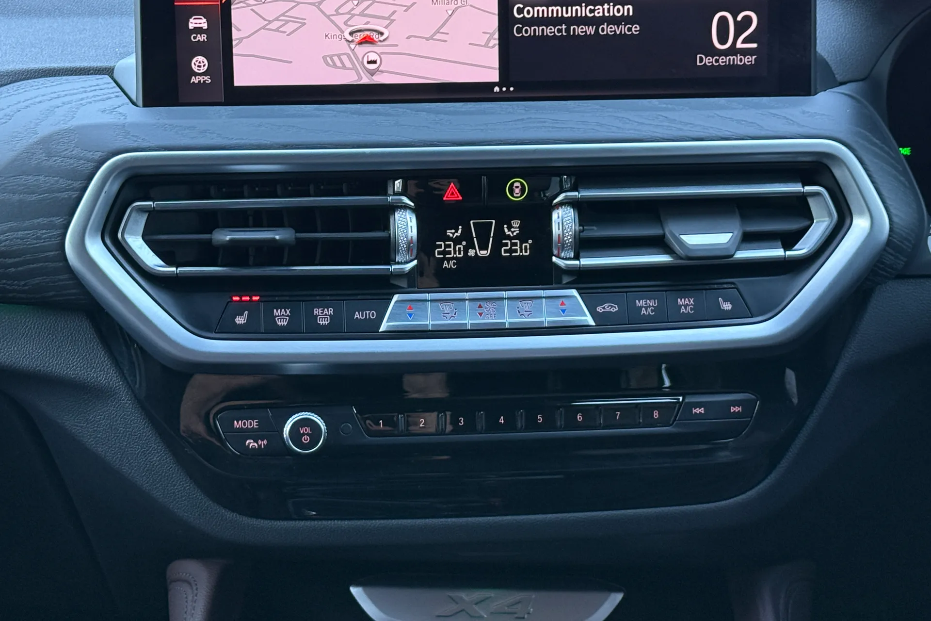 BMW X4 thumbnail image number 16