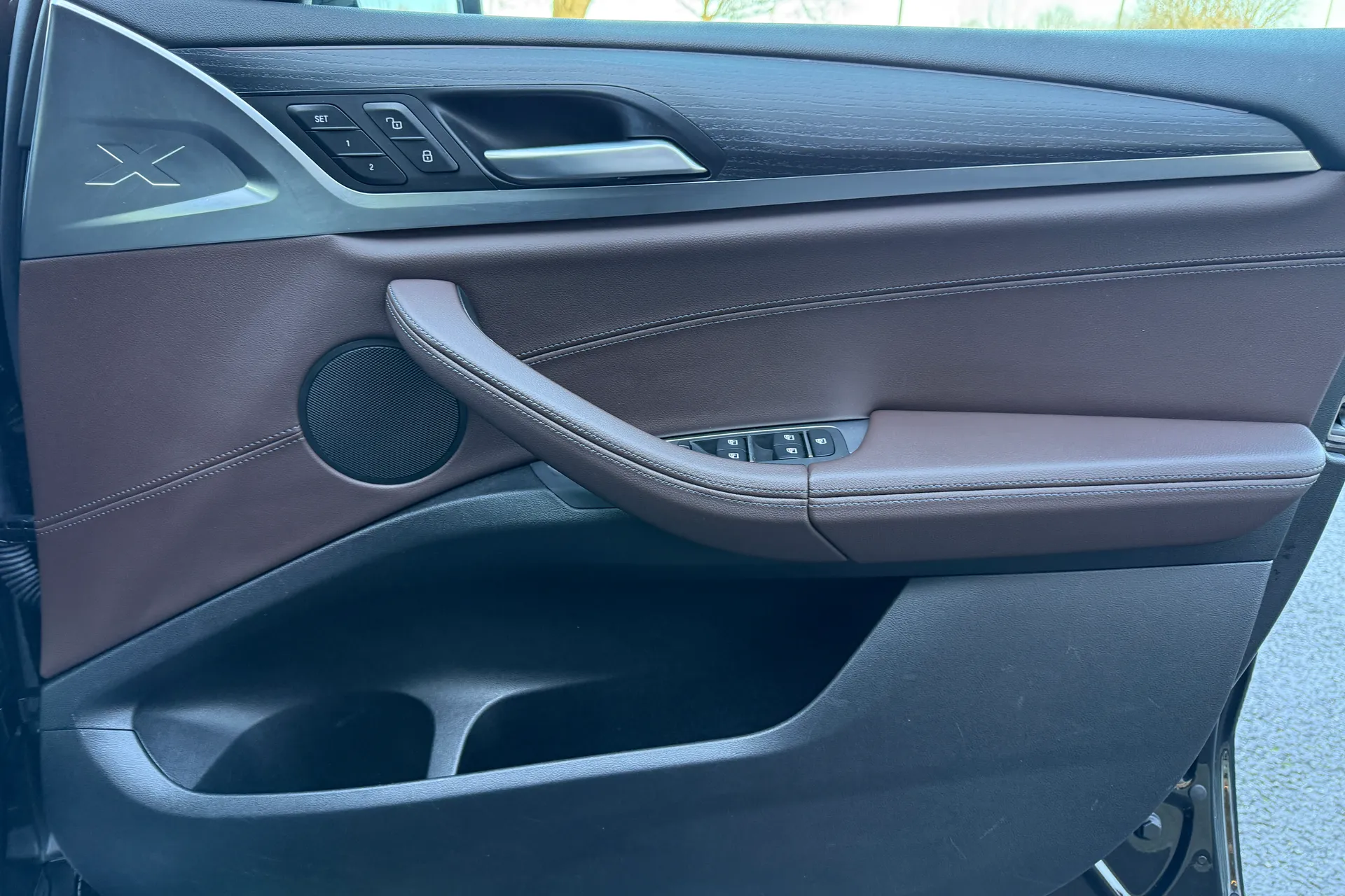 BMW X4 thumbnail image number 48