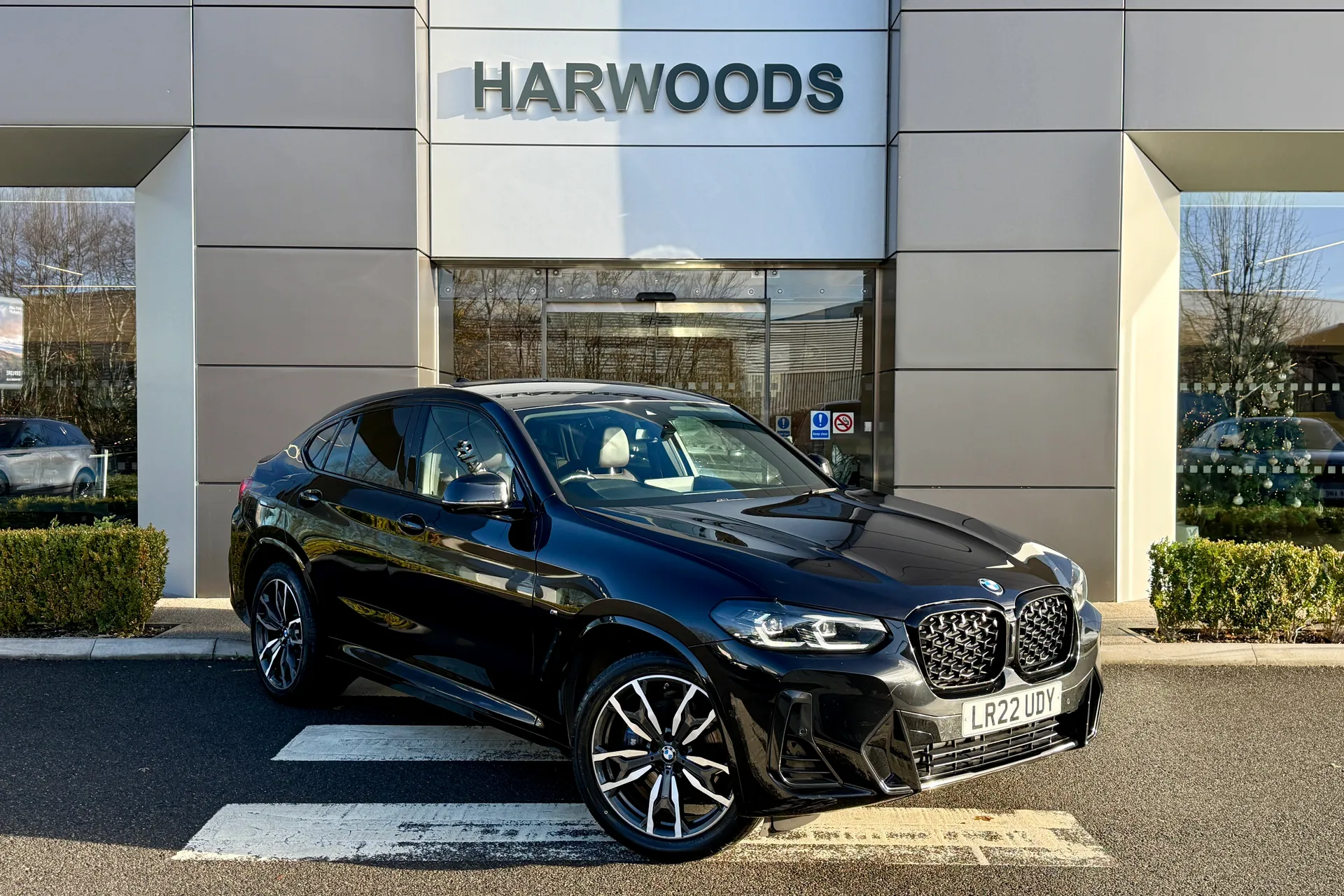 BMW X4 focused image