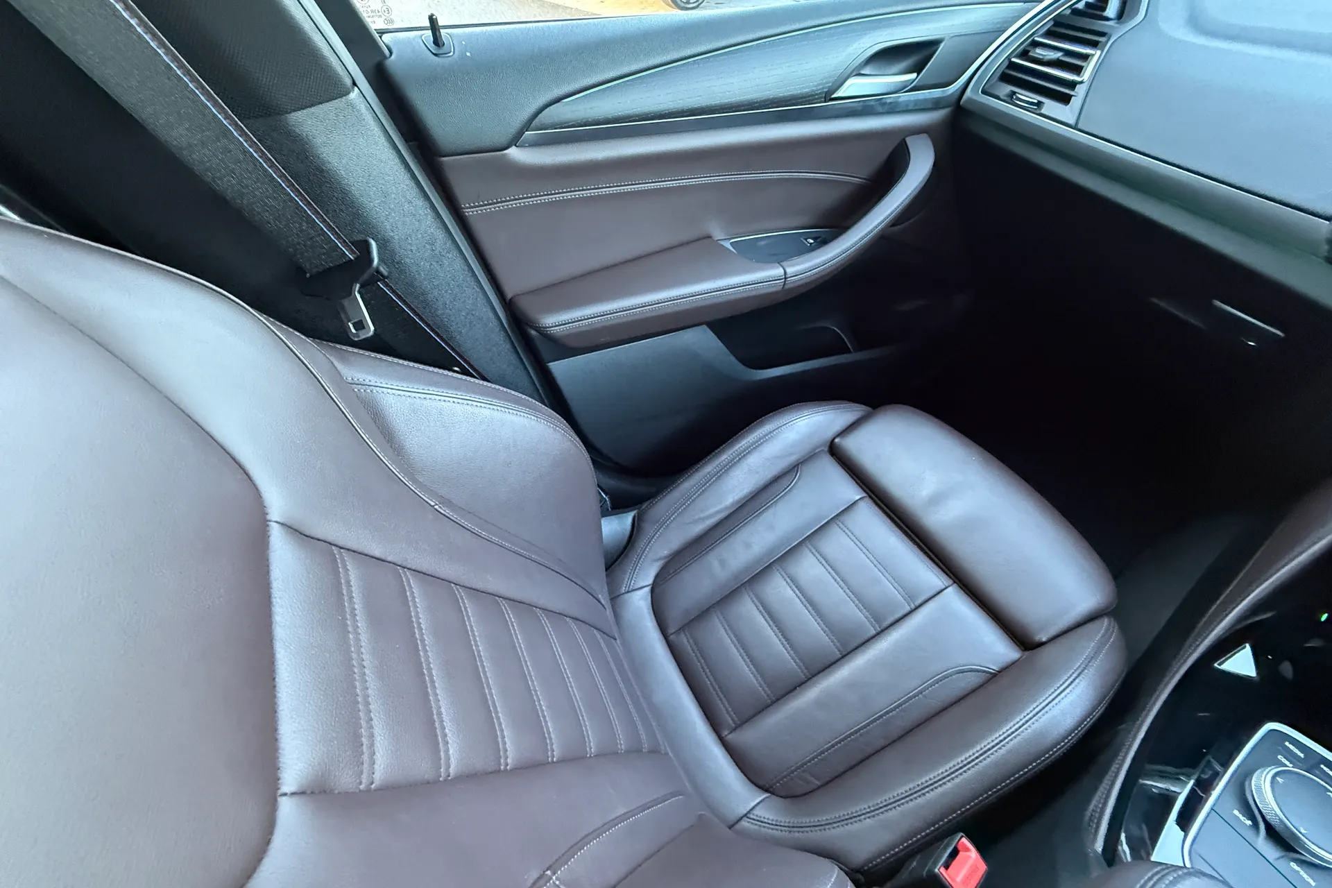 BMW X4 thumbnail image number 12