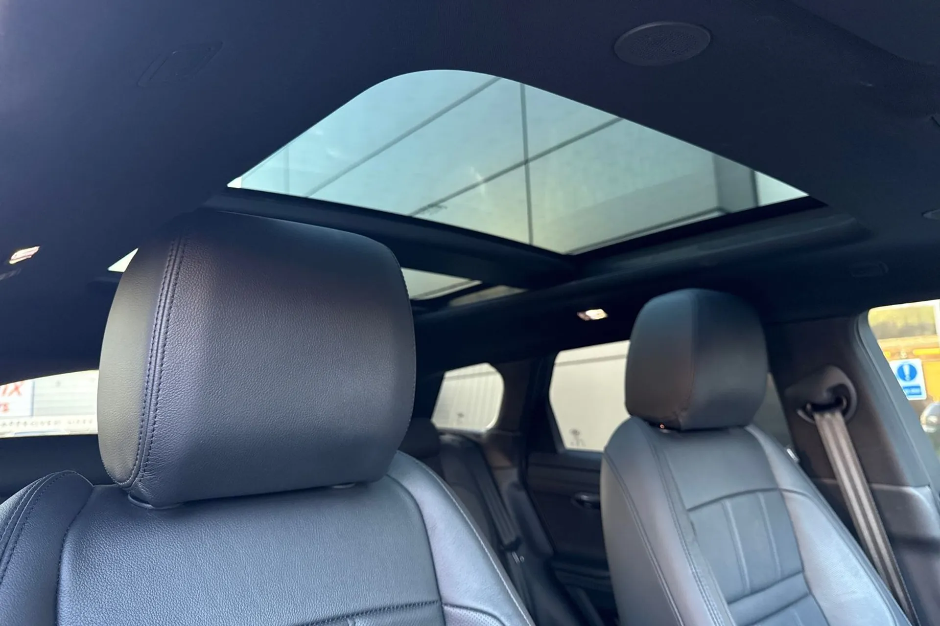 LAND ROVER RANGE ROVER EVOQUE thumbnail image number 13