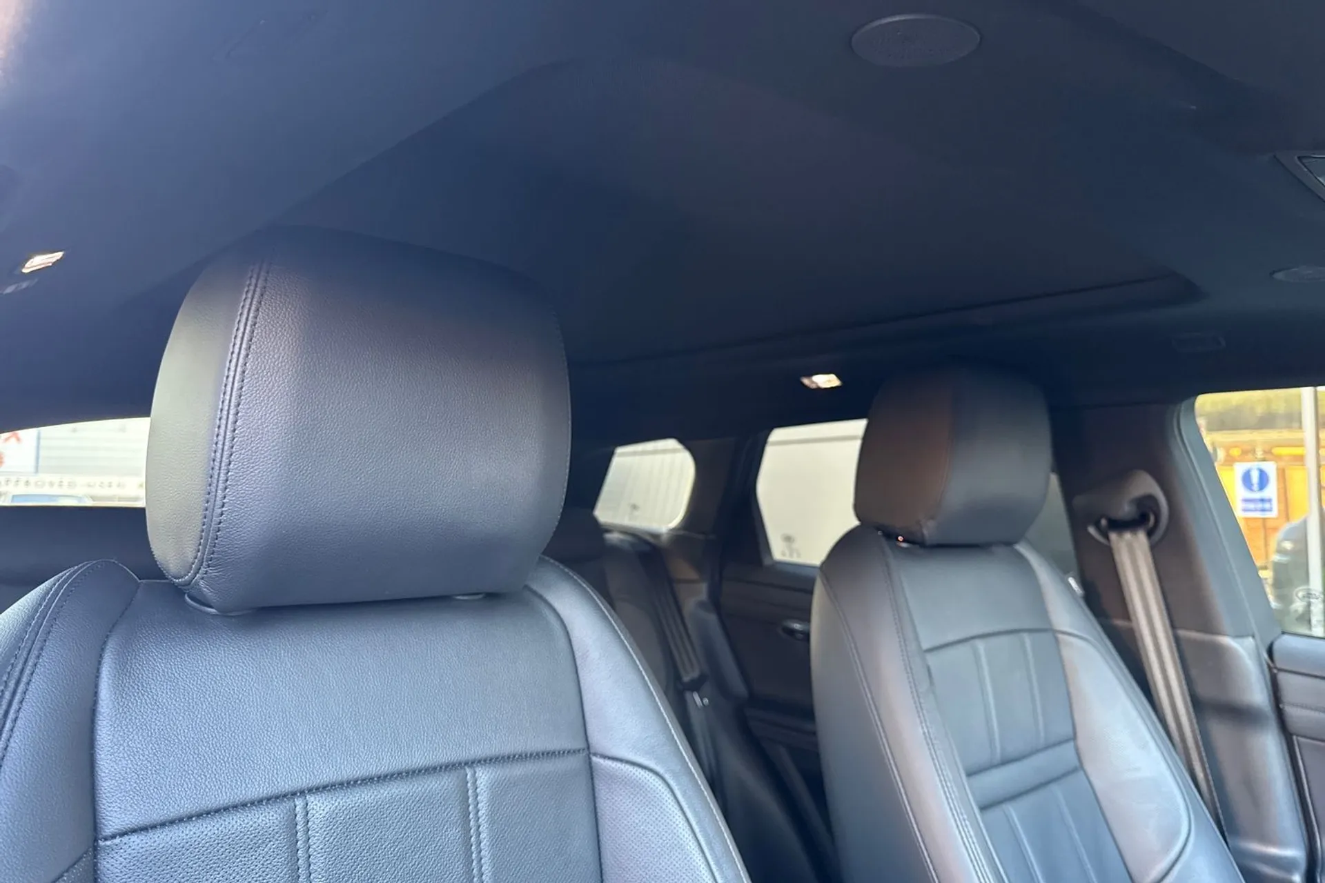 LAND ROVER RANGE ROVER EVOQUE thumbnail image number 12