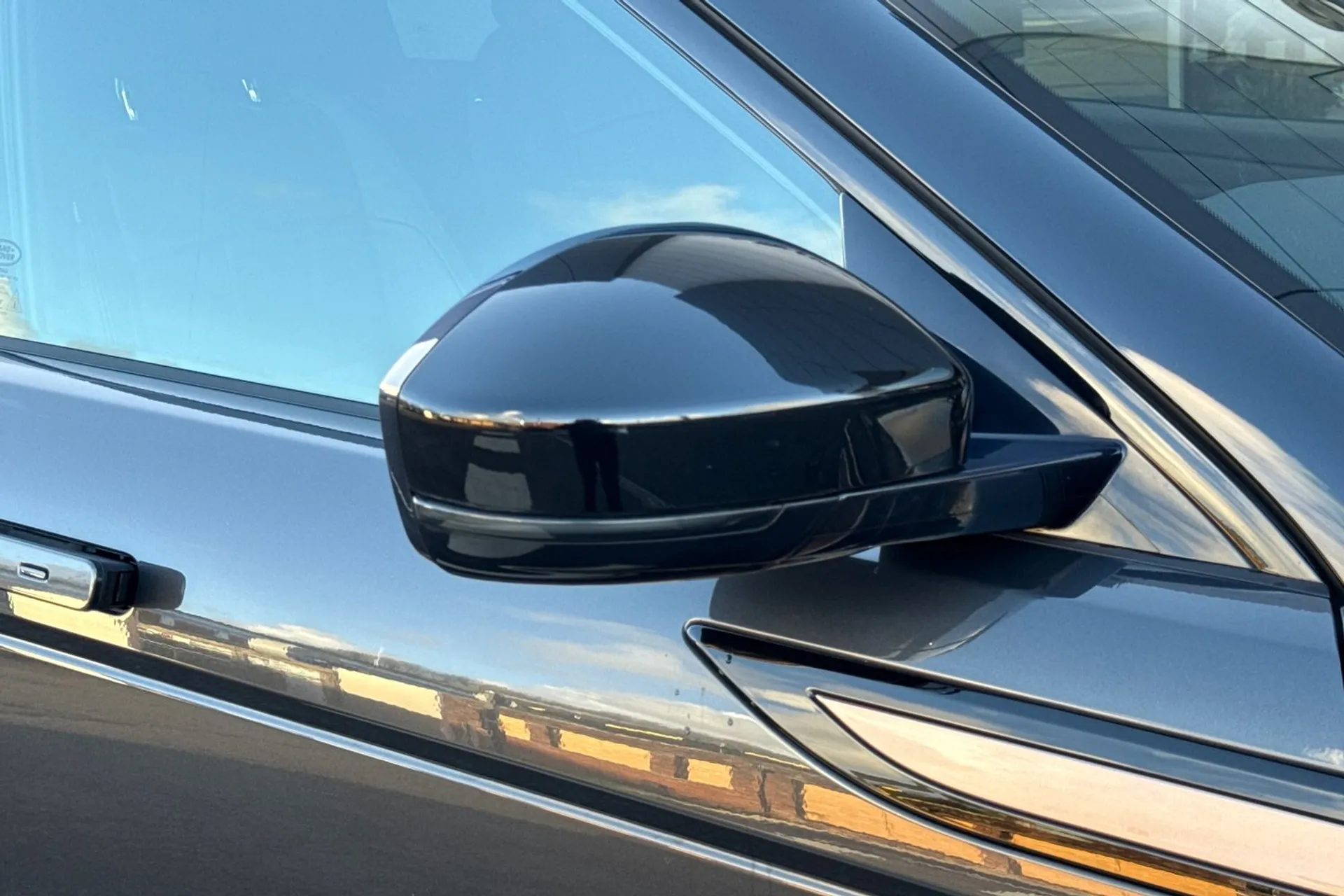 LAND ROVER RANGE ROVER EVOQUE thumbnail image number 34