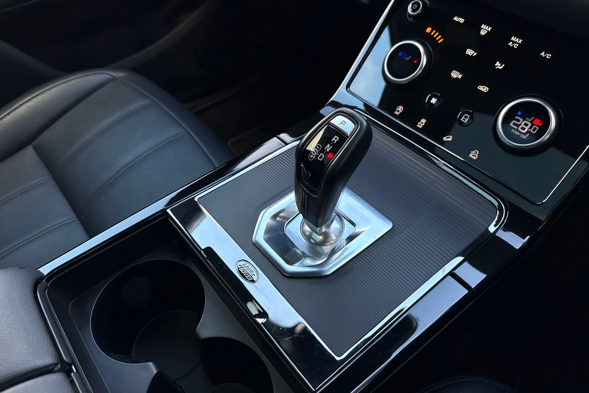 LAND ROVER RANGE ROVER EVOQUE thumbnail image number 63