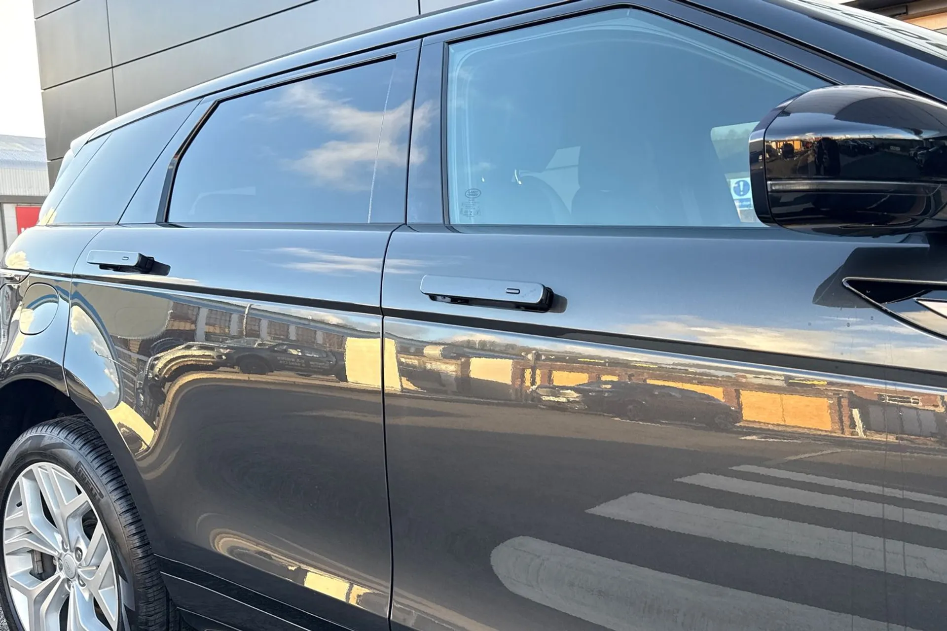 LAND ROVER RANGE ROVER EVOQUE thumbnail image number 32