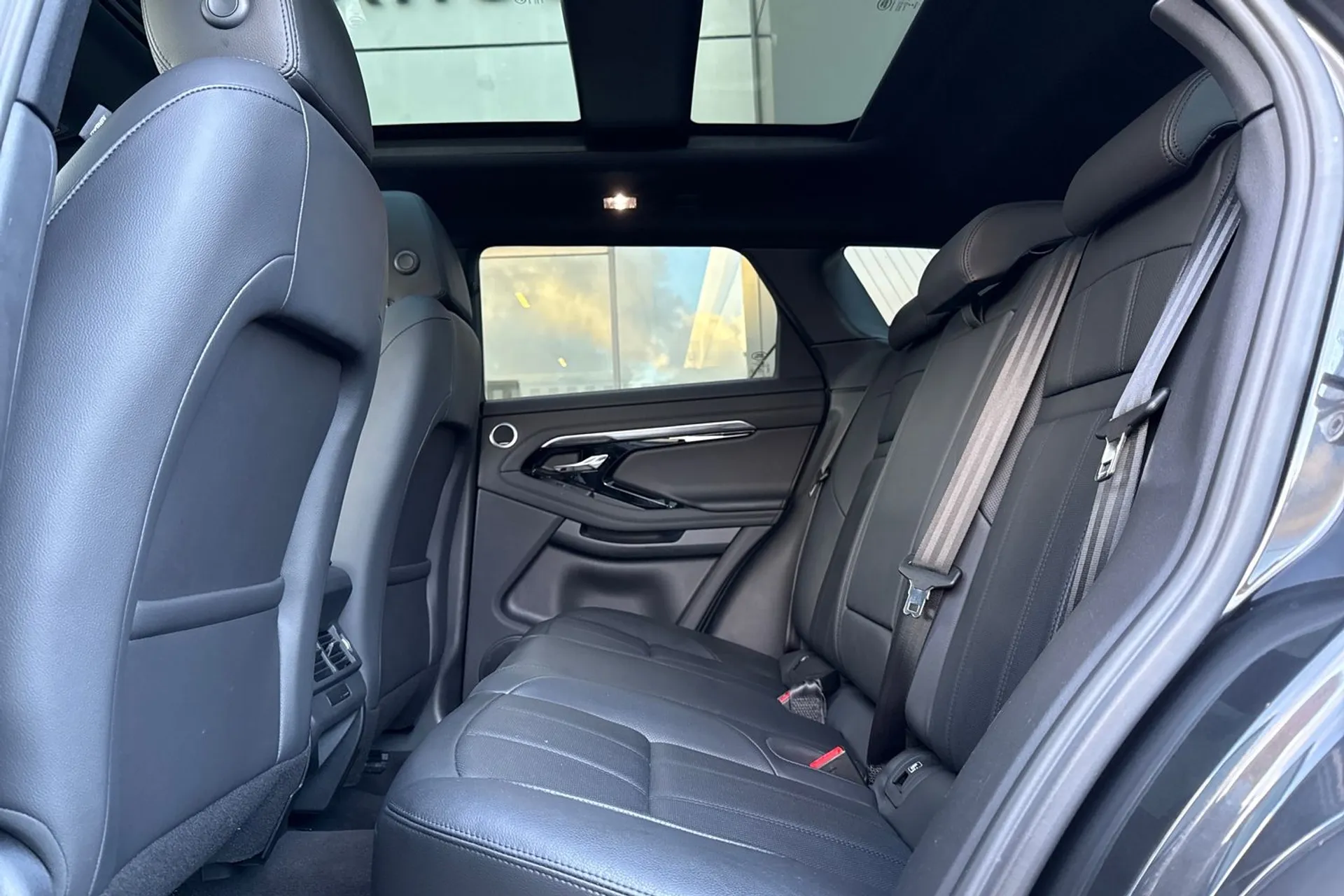 LAND ROVER RANGE ROVER EVOQUE thumbnail image number 52