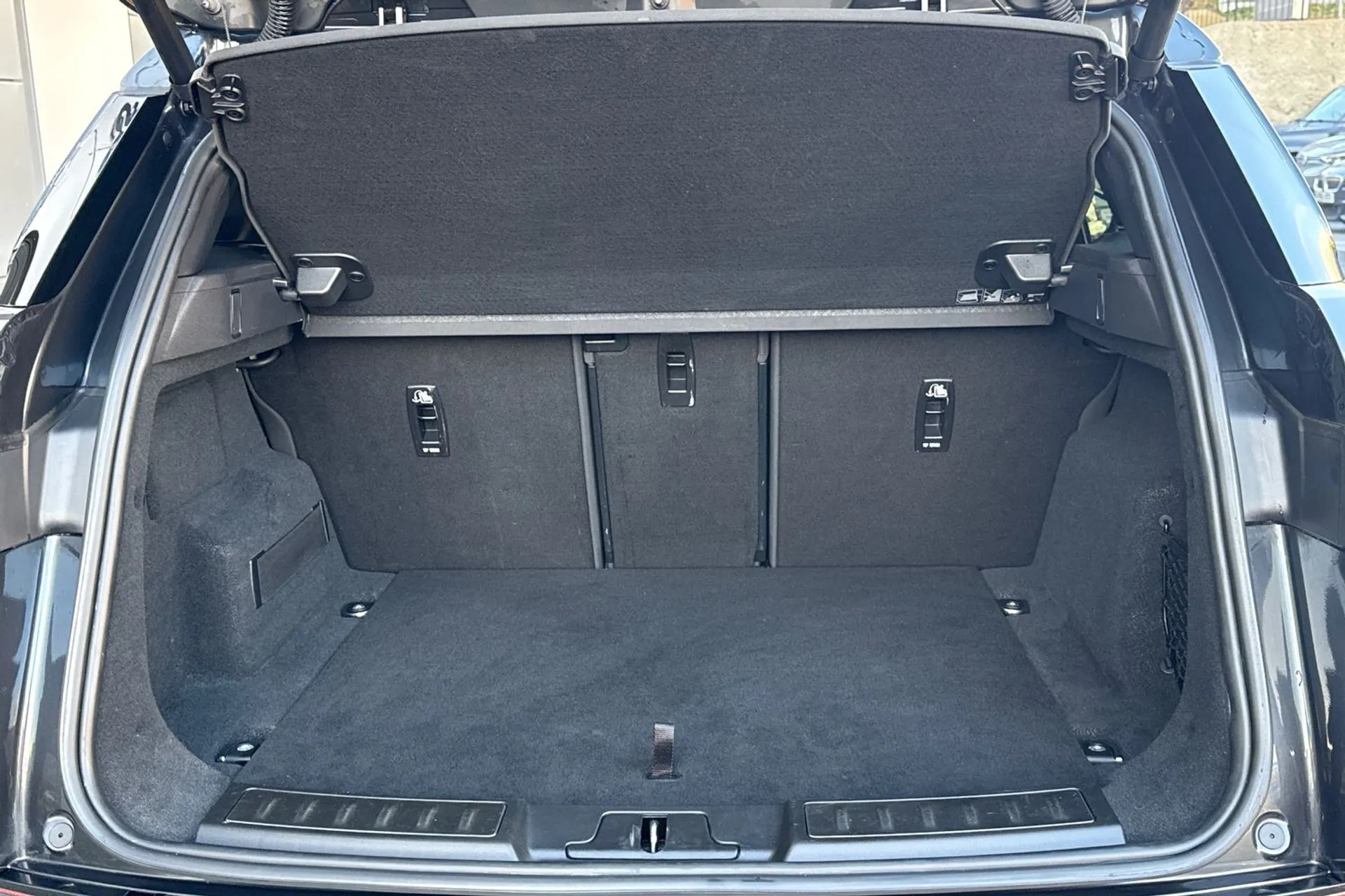 LAND ROVER RANGE ROVER EVOQUE thumbnail image number 44