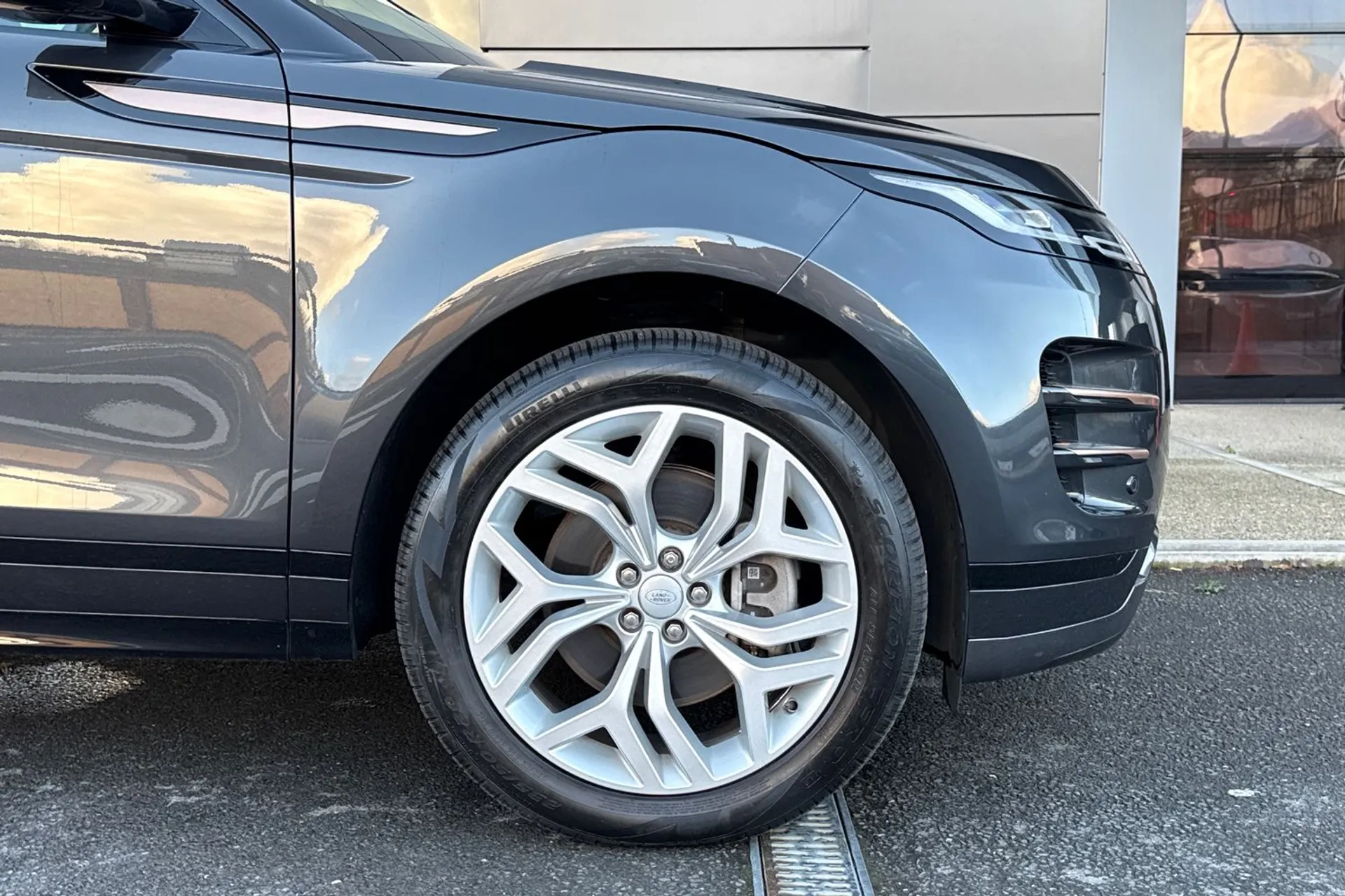 LAND ROVER RANGE ROVER EVOQUE thumbnail image number 23