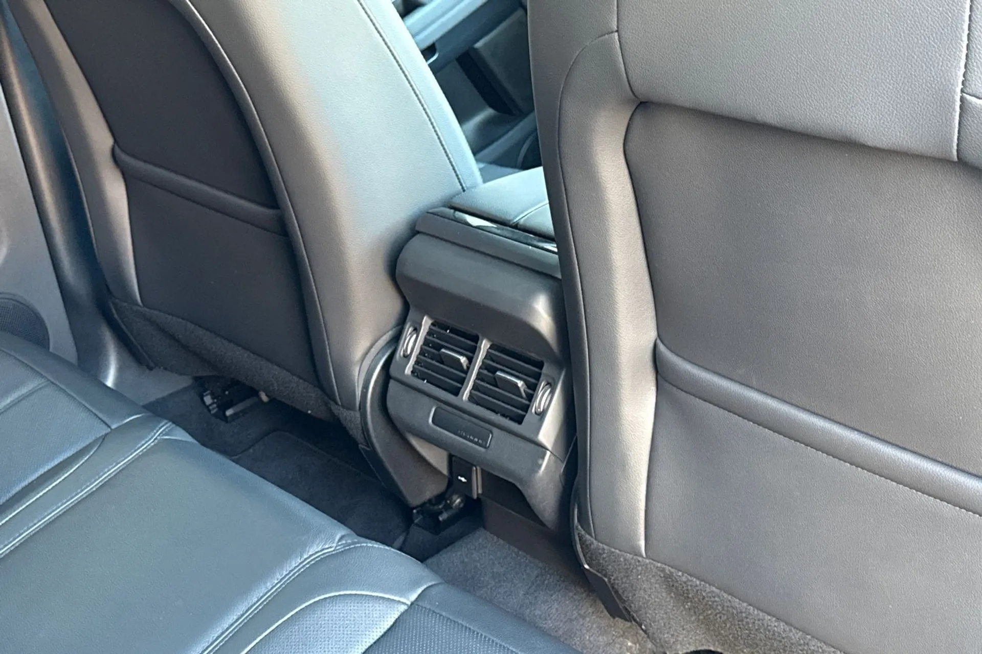 LAND ROVER RANGE ROVER EVOQUE thumbnail image number 40