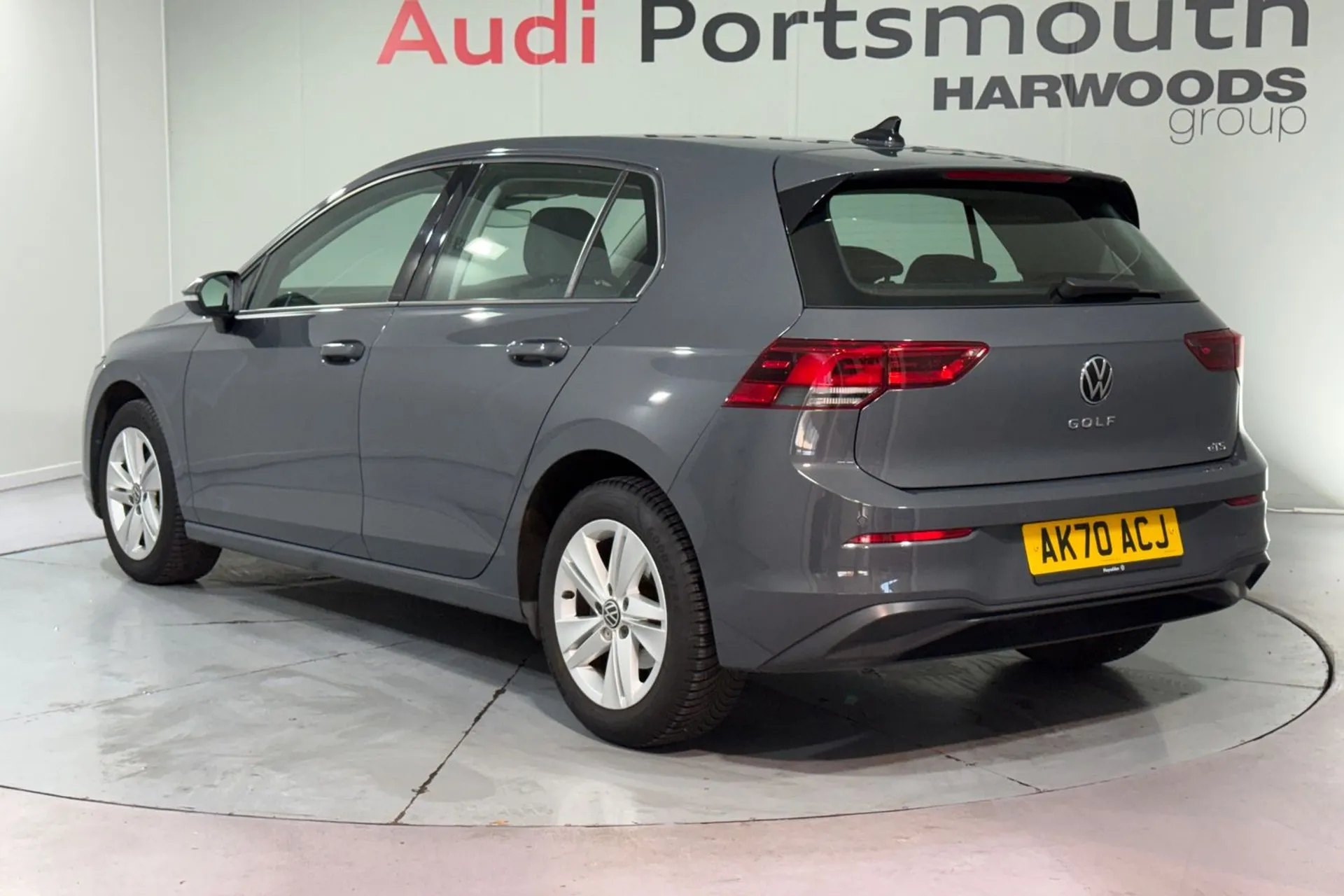 VOLKSWAGEN GOLF thumbnail image number 11