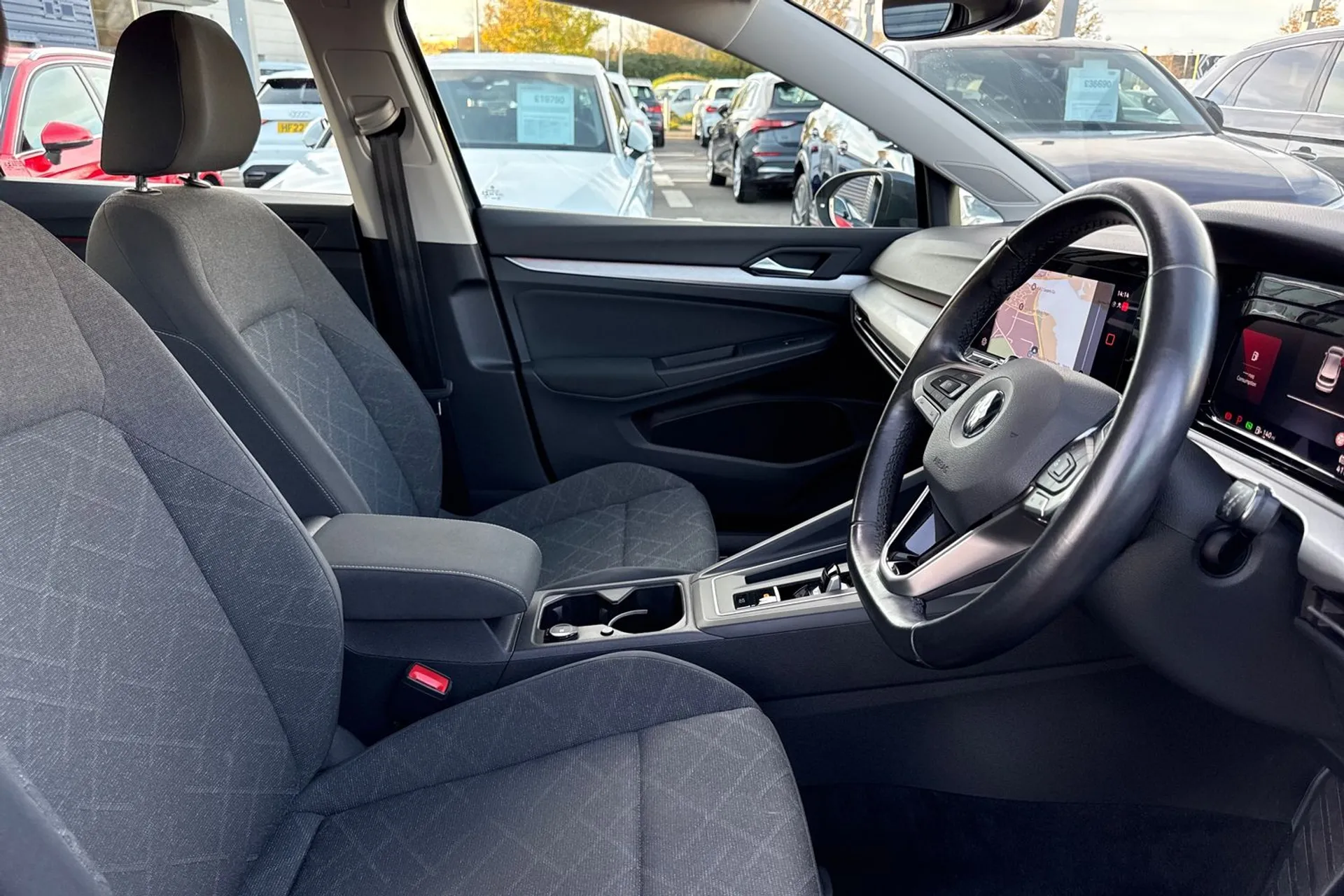 VOLKSWAGEN GOLF thumbnail image number 33