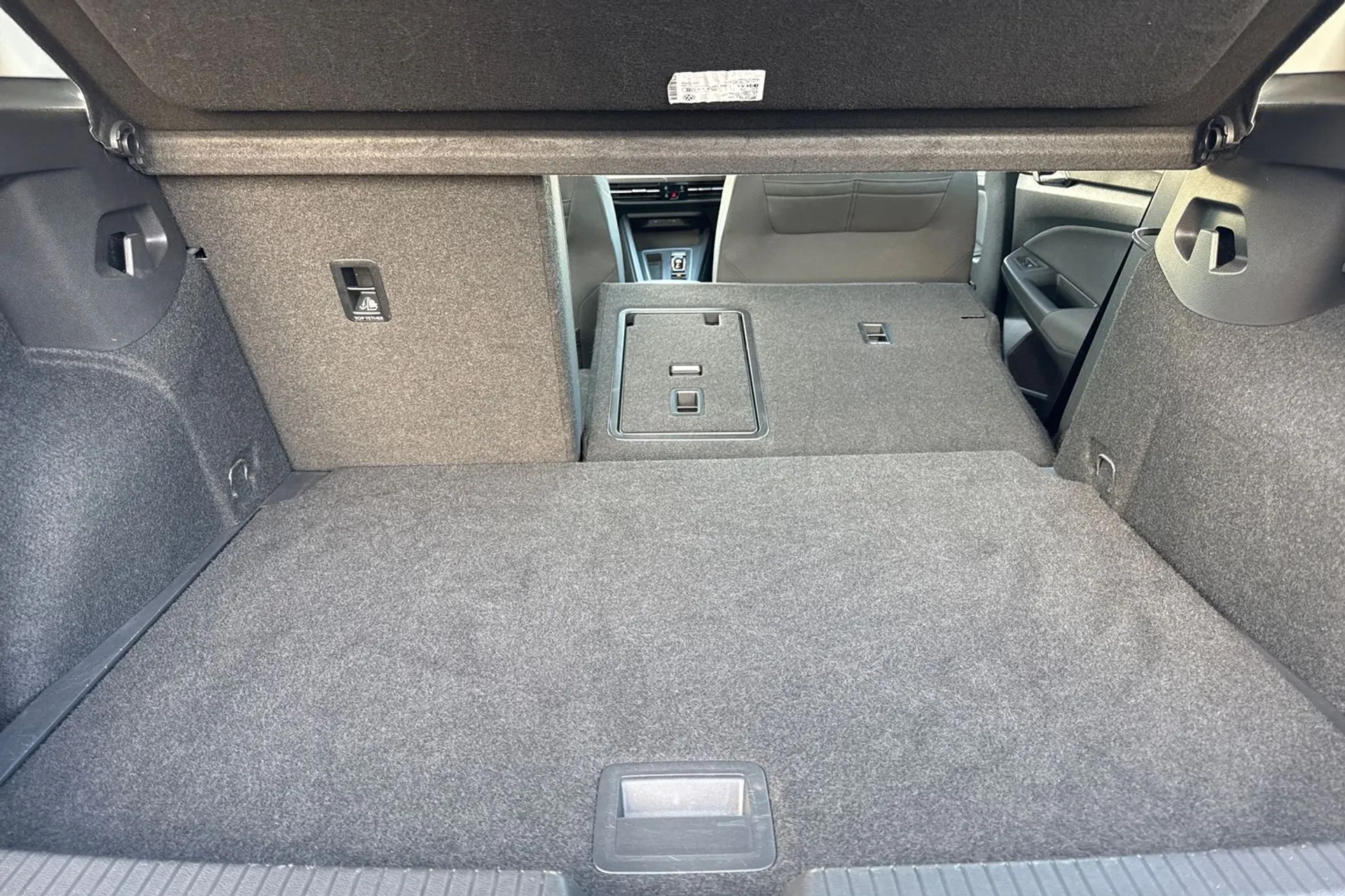 VOLKSWAGEN GOLF thumbnail image number 23