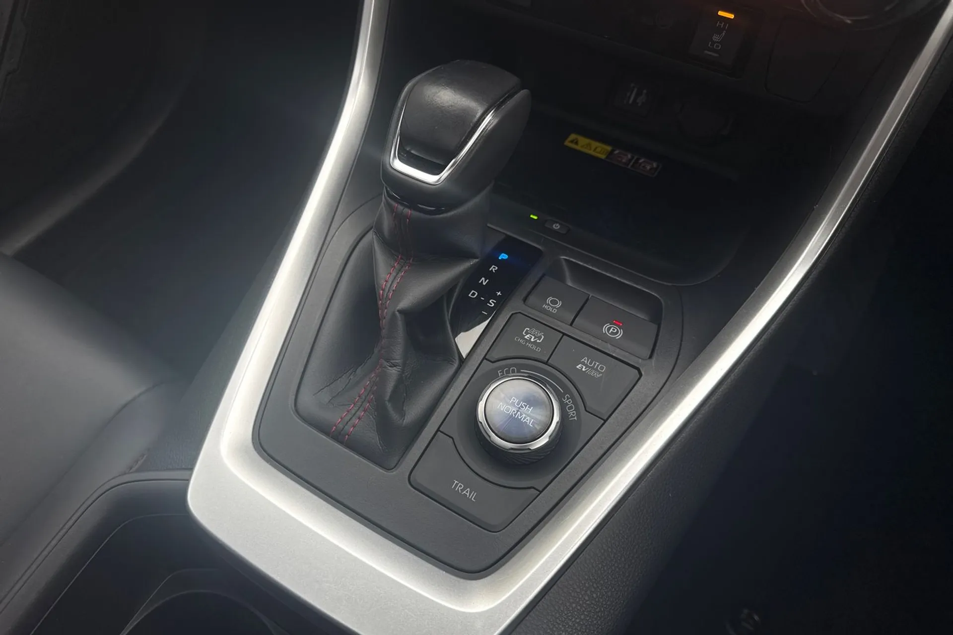 TOYOTA RAV4 thumbnail image number 42