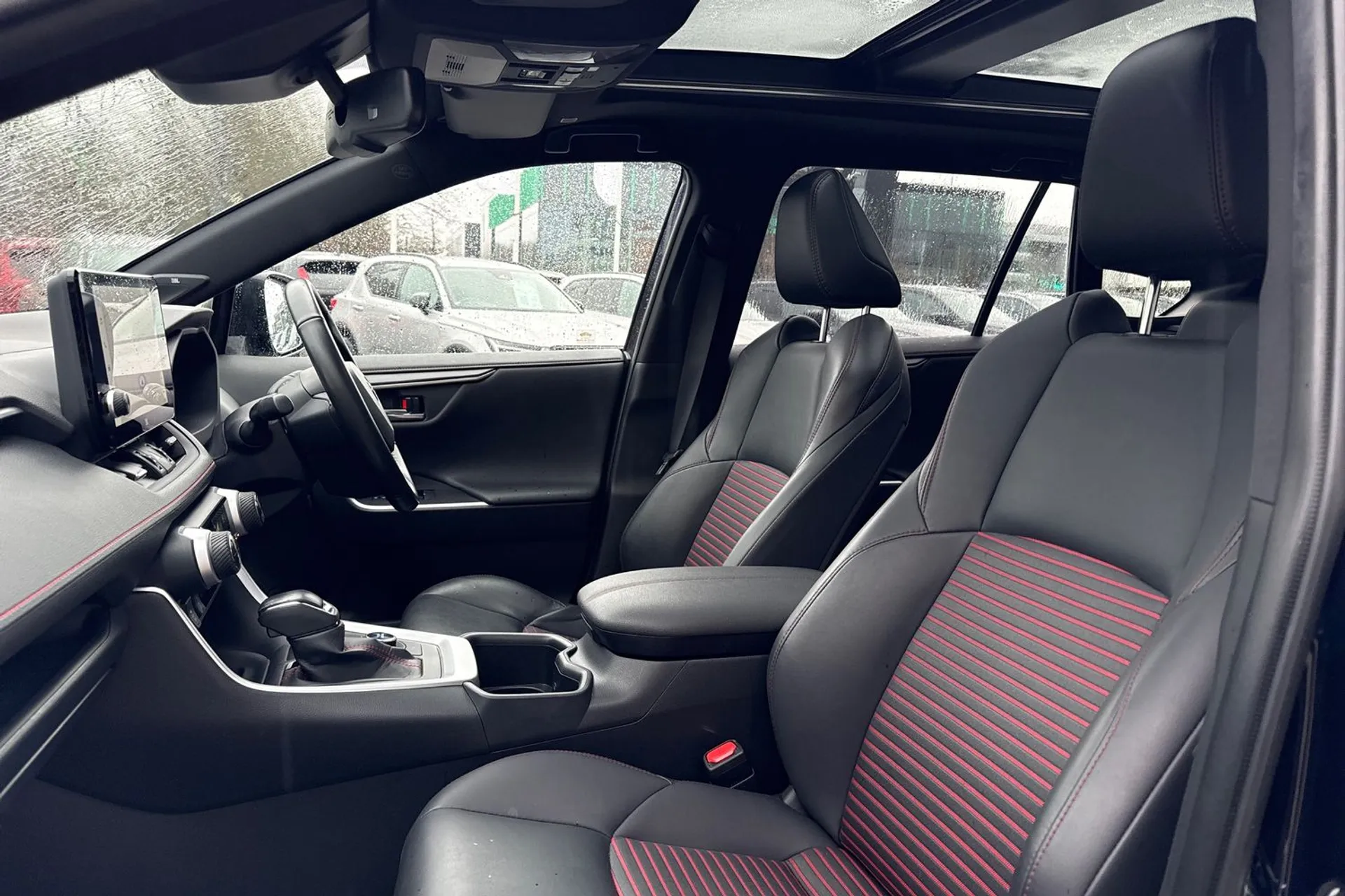 TOYOTA RAV4 thumbnail image number 28