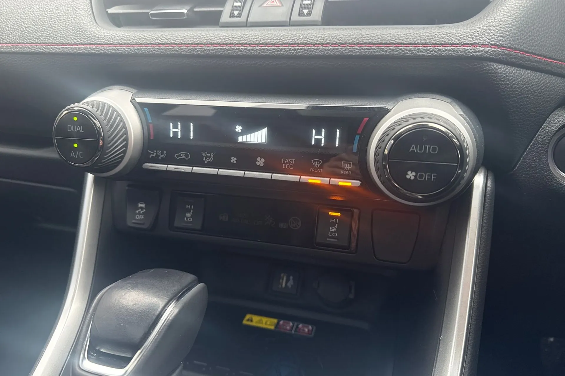 TOYOTA RAV4 thumbnail image number 38