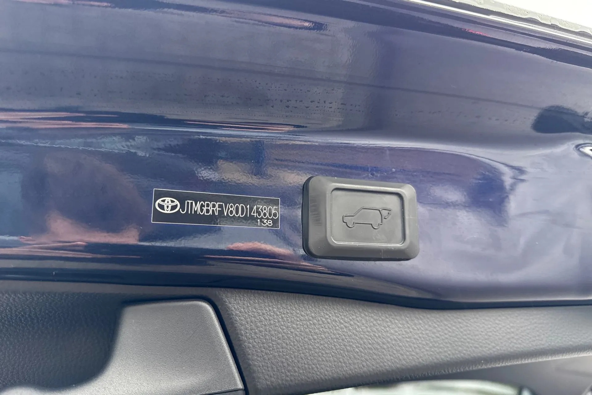 TOYOTA RAV4 thumbnail image number 21