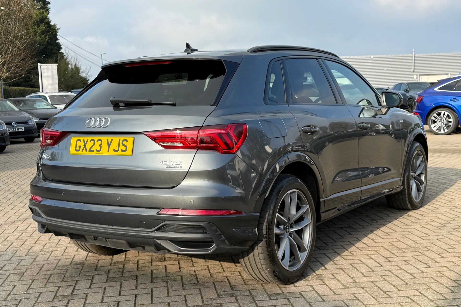 Audi Q3 thumbnail image number 29
