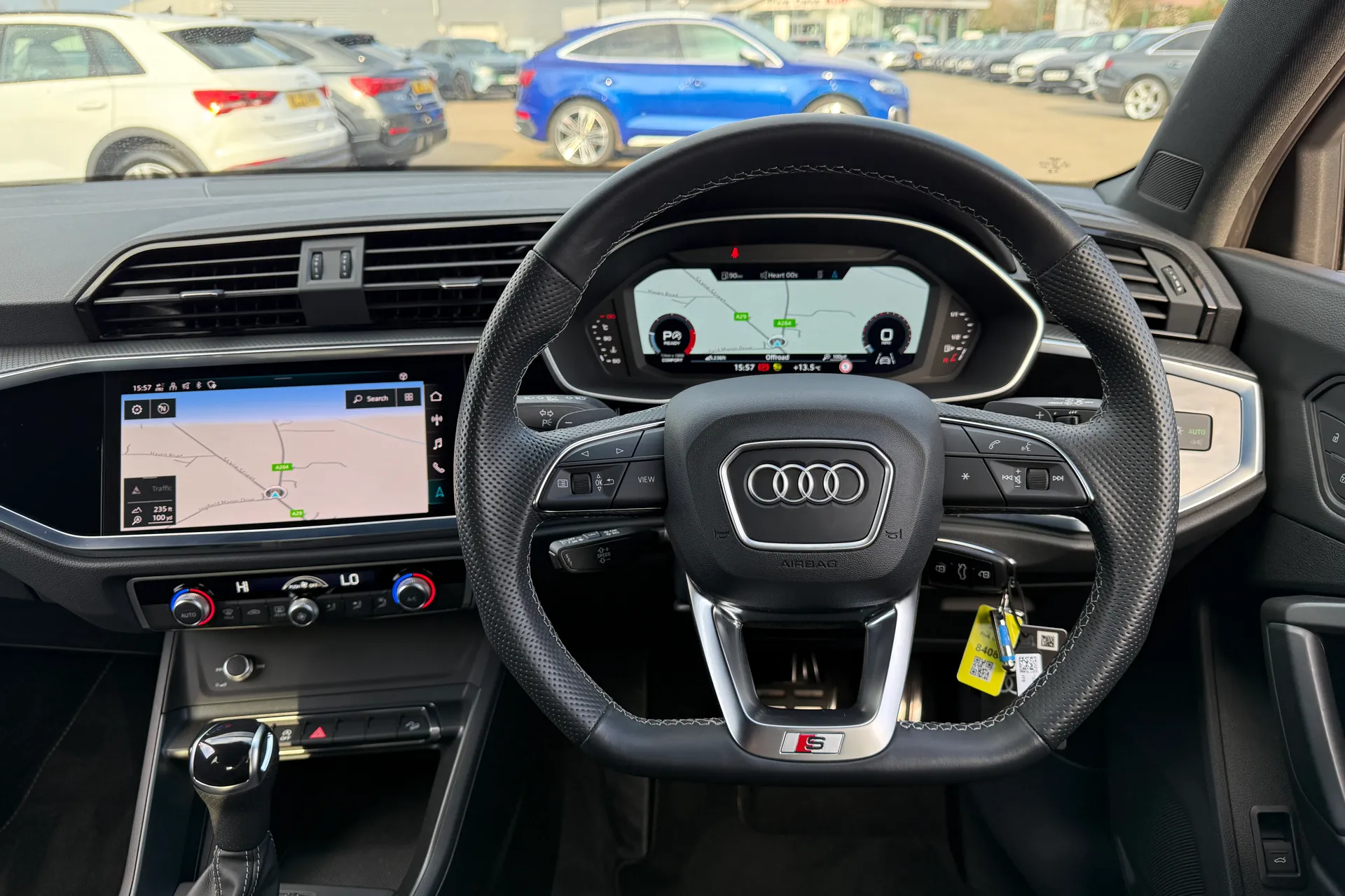 Audi Q3 thumbnail image number 5