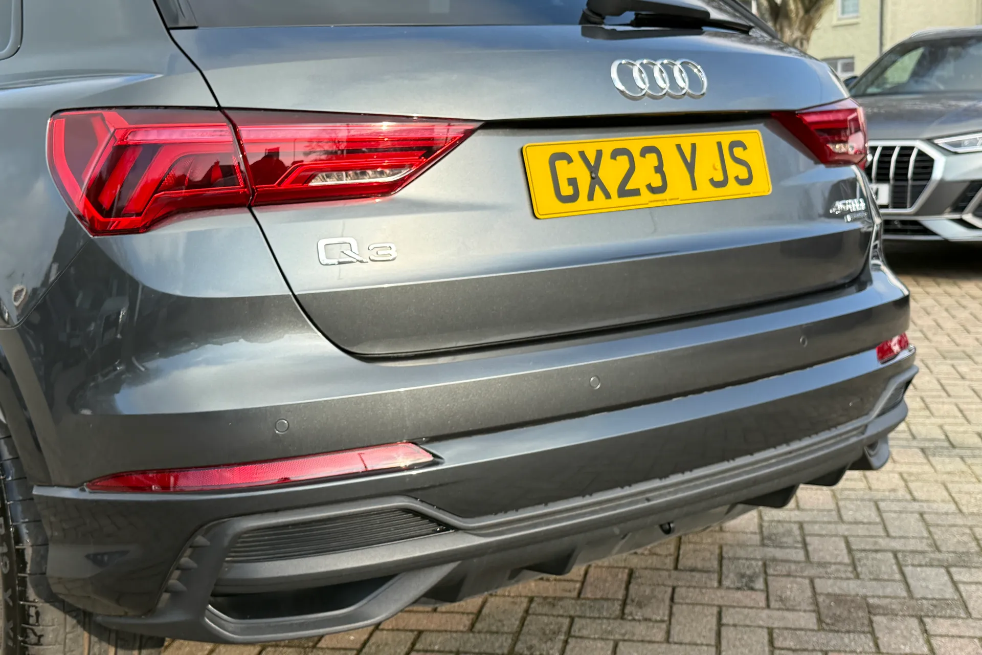 Audi Q3 thumbnail image number 48